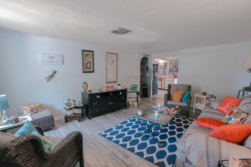 Three-Bedroom House photo 1