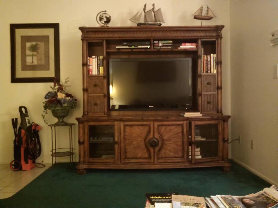 Two-Bedroom House photo 2