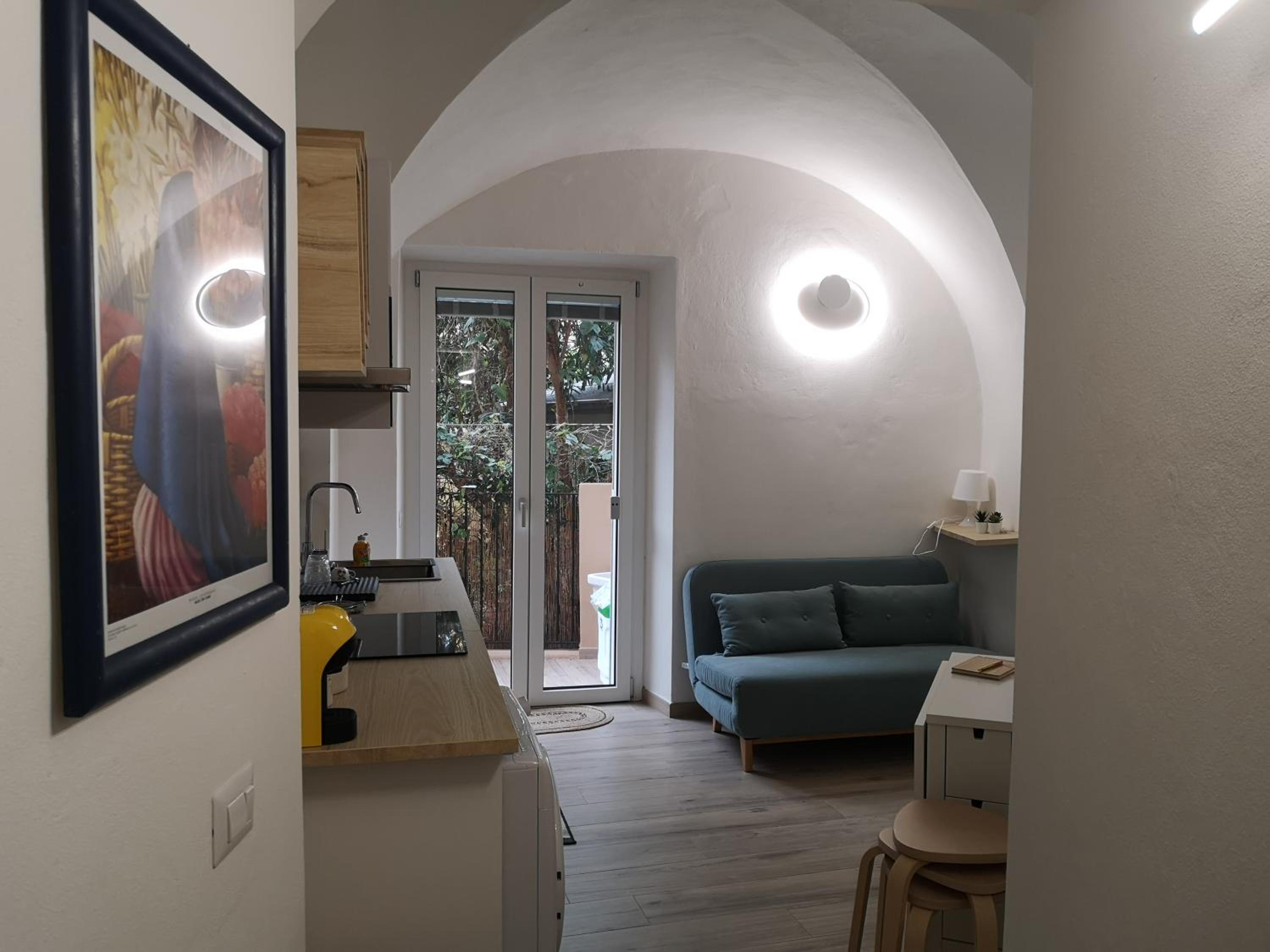 One-Bedroom House - Photo 7