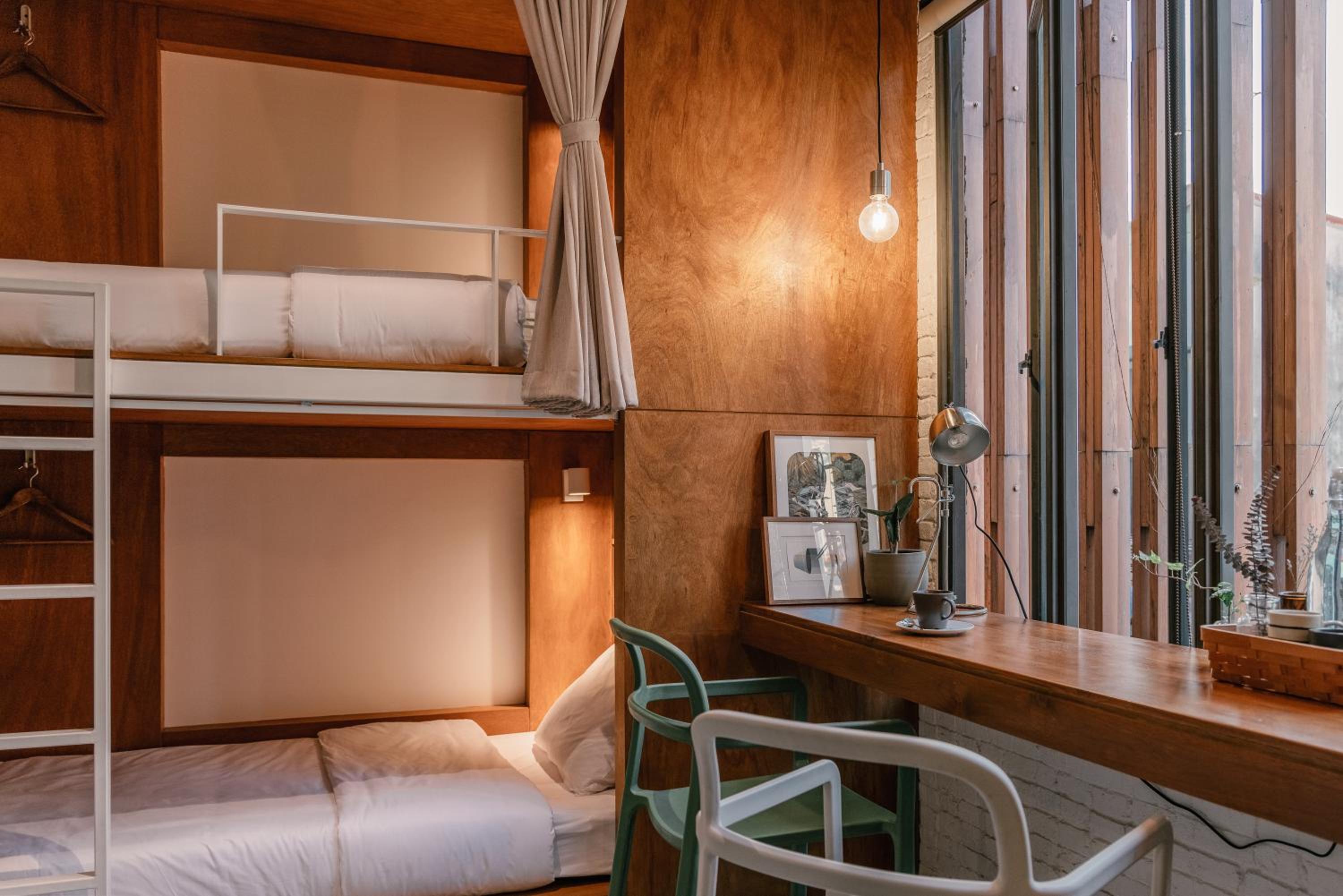 8-Bed Mixed Dormitory Room photo 1