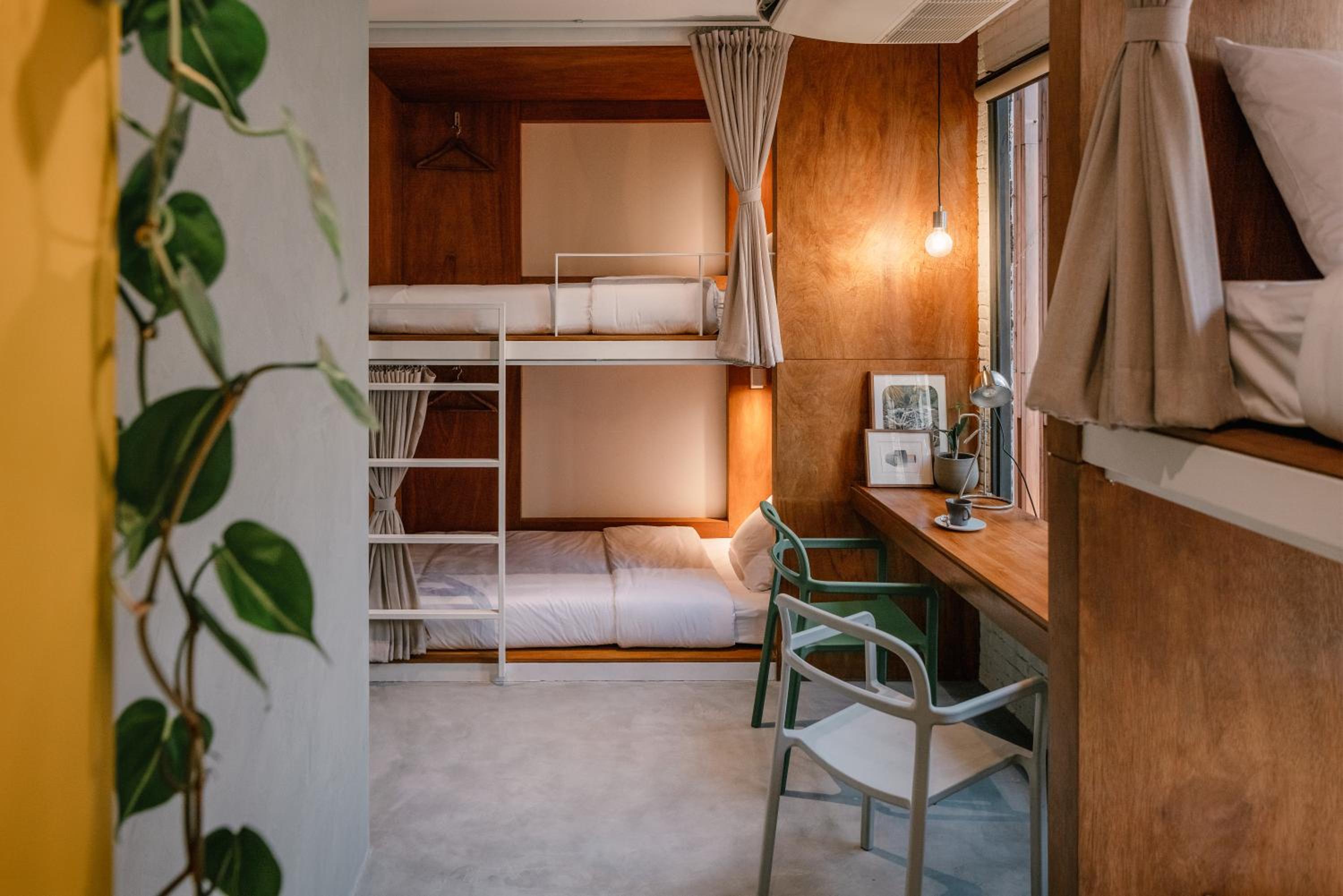 Bed in 8-Bed Mixed Dormitory Room photo 2