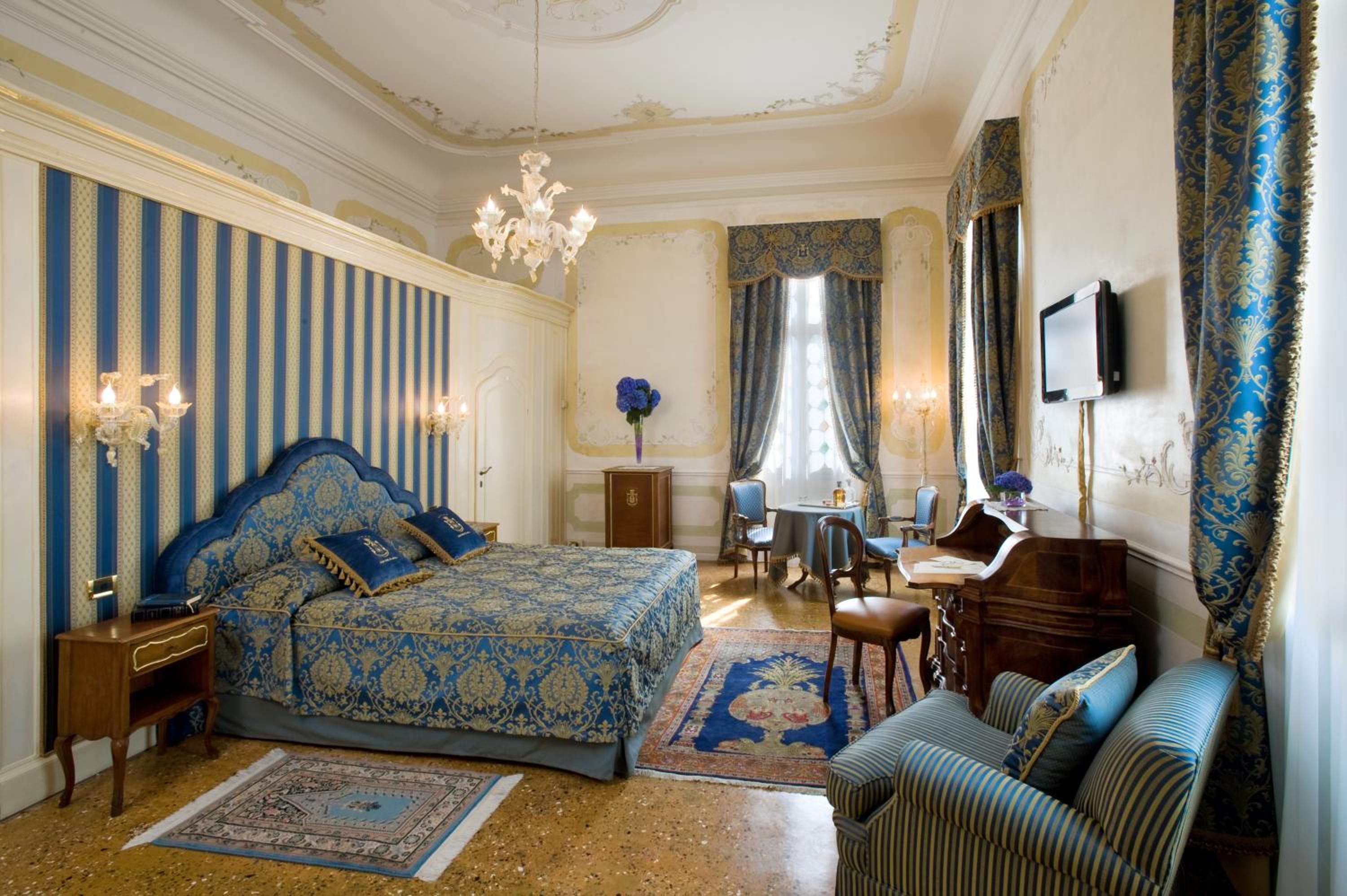 Suite  Giuseppe Verdi with Park View - Photo 7