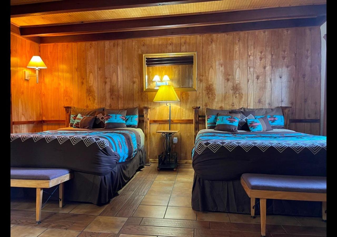 Deluxe Queen Room with Two Queen Beds - Photo 2