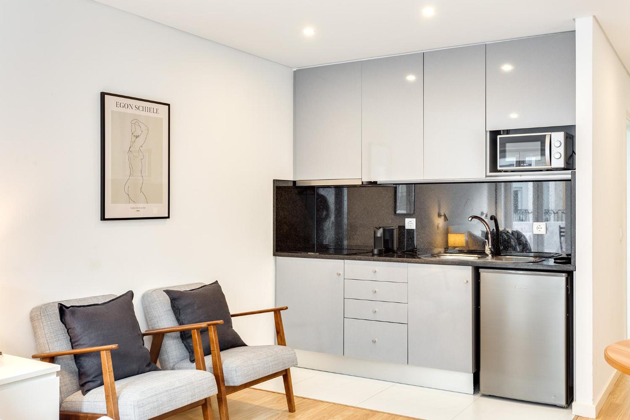 Apartment with Terrace - Photo 11