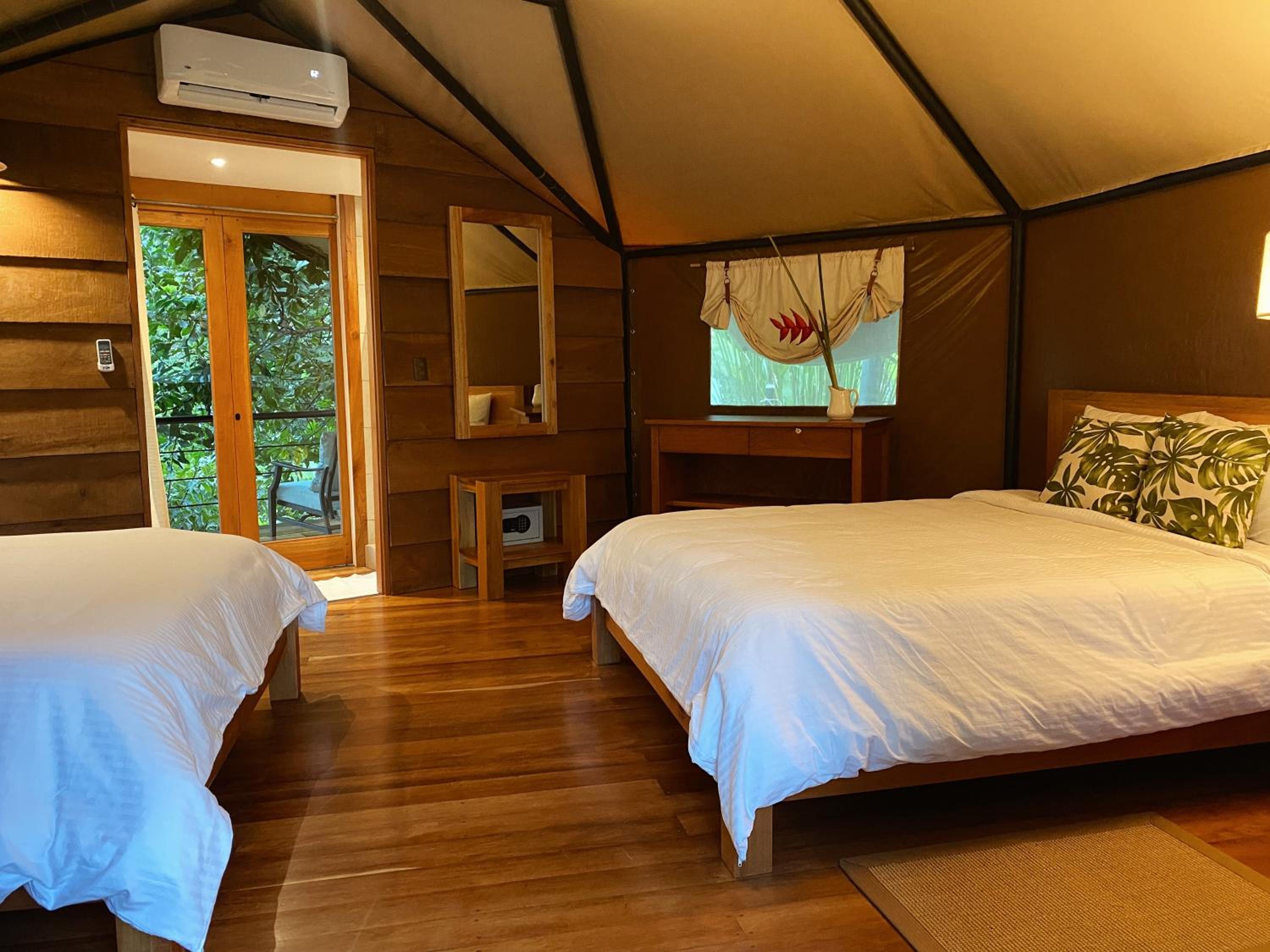 Family Glamping Tent photo 2