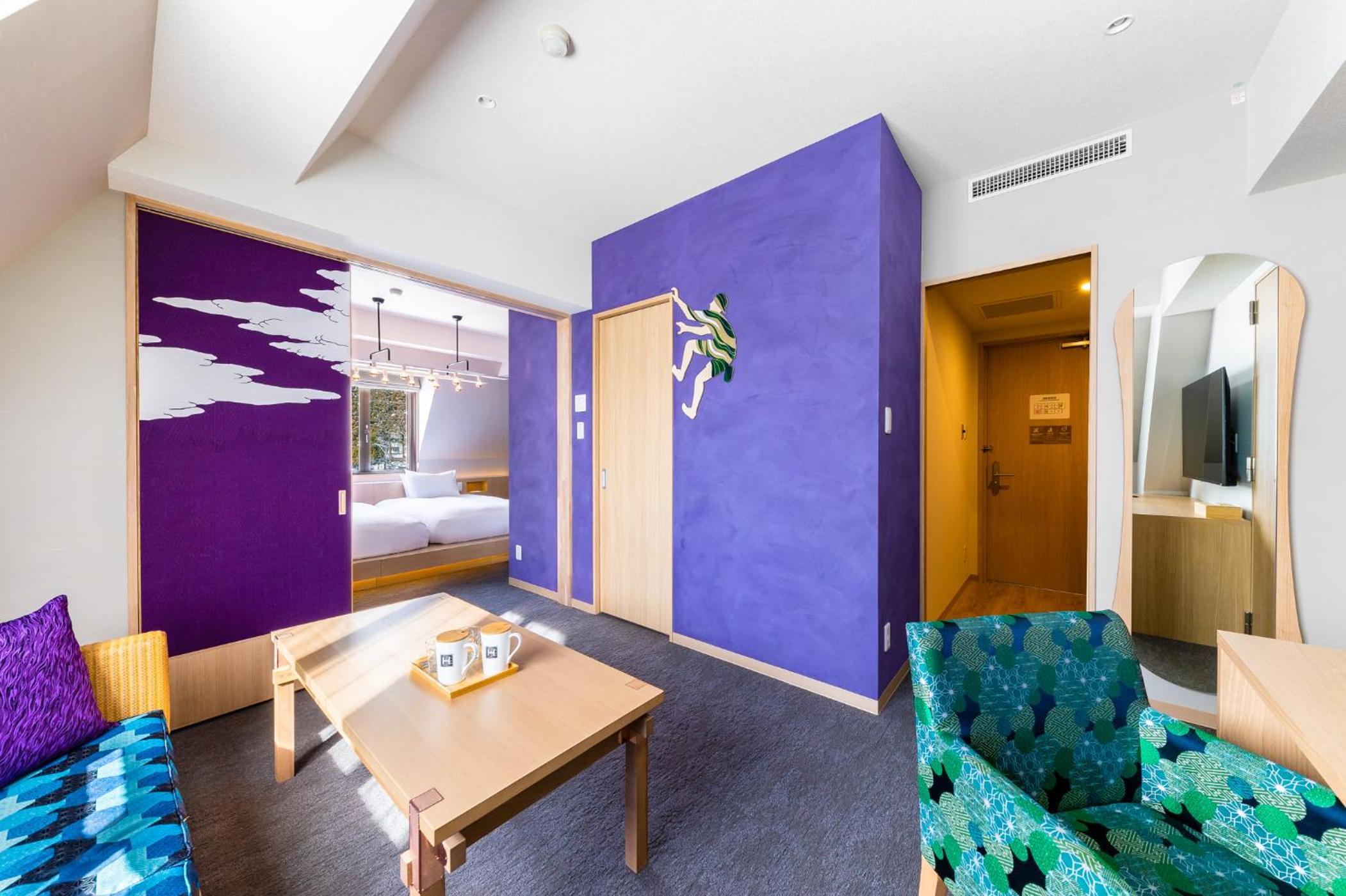 Suite with Mountain View - Photo 1