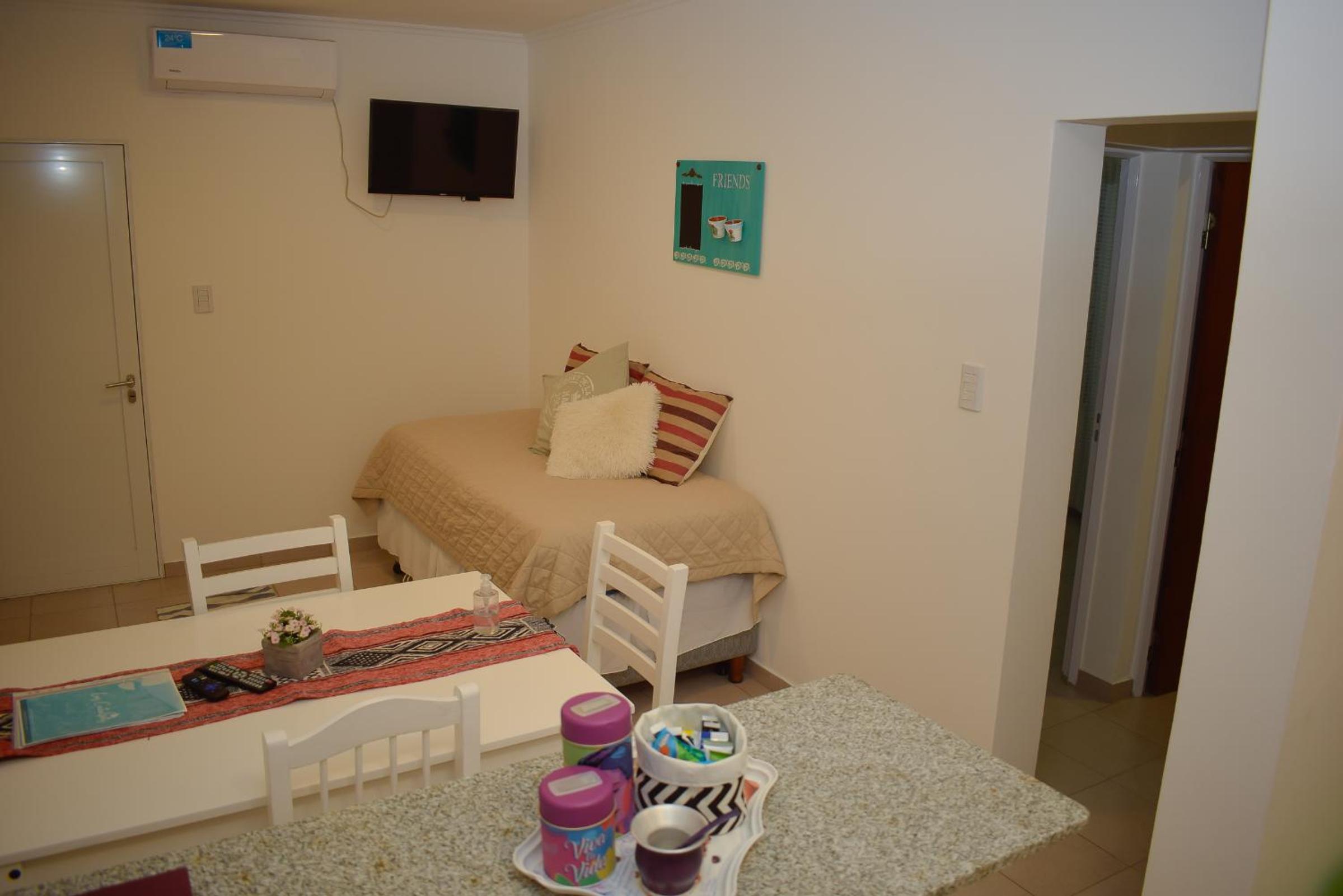 One-Bedroom Apartment photo 2