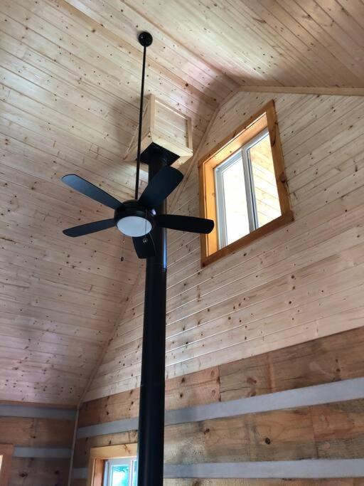 Two-Bedroom House - Photo 1