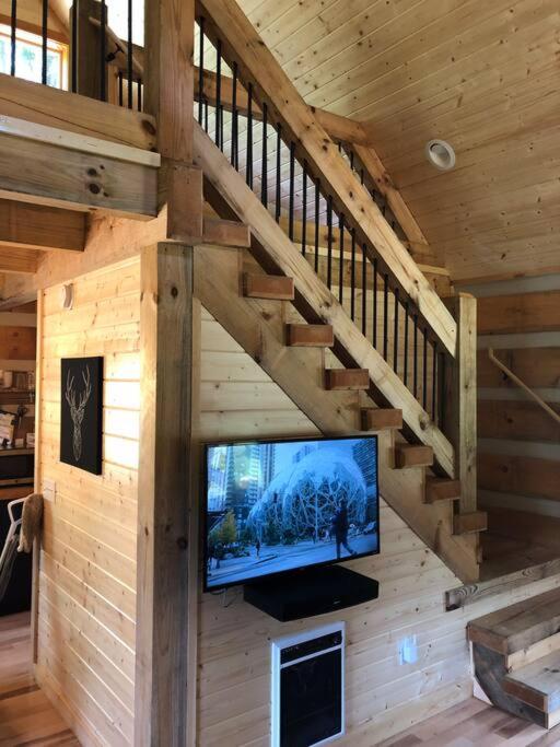 Two-Bedroom House - Photo 29