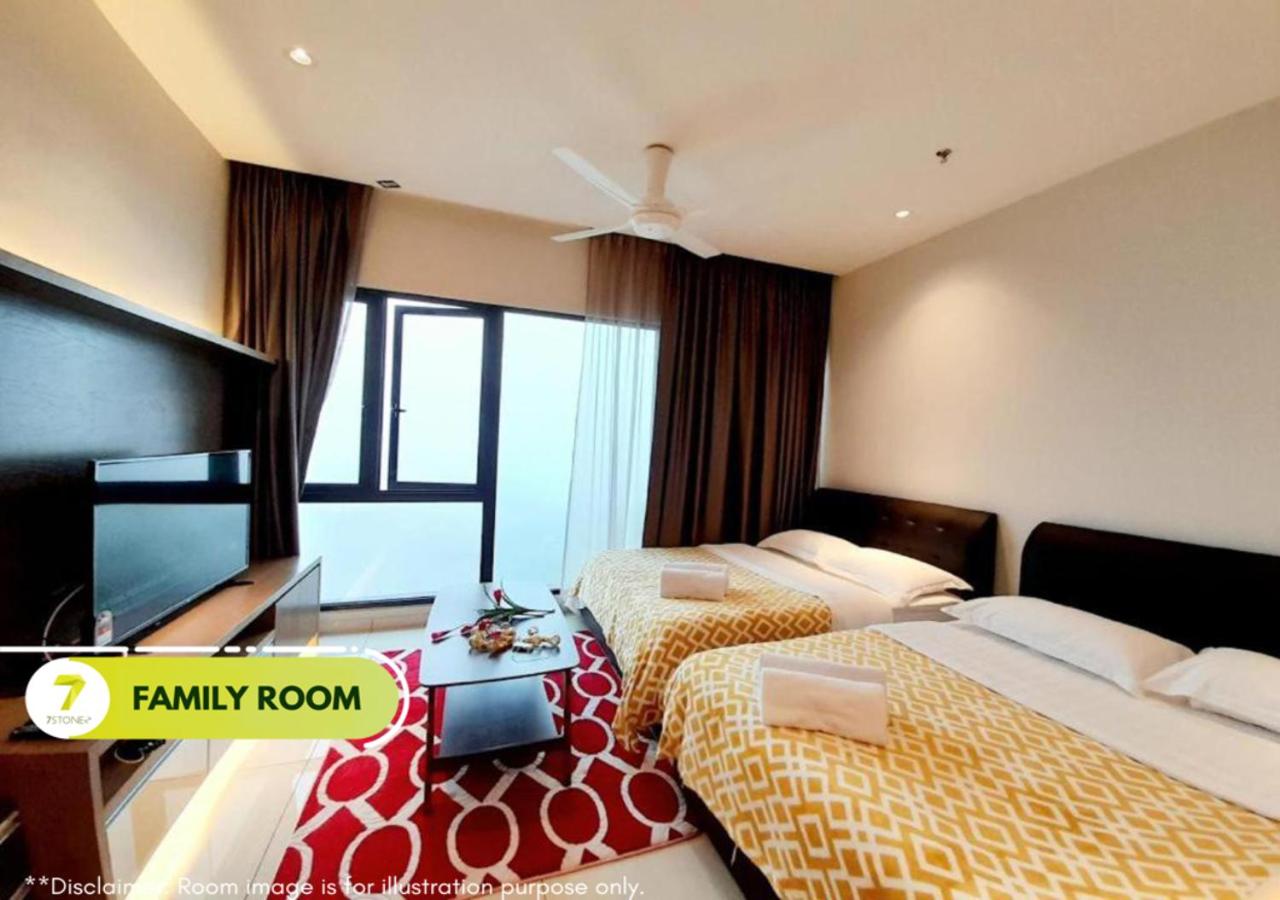 Deluxe Family King Suite  - Photo 9