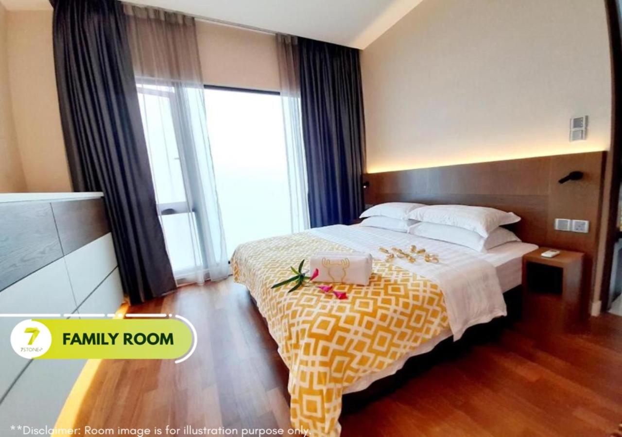 Deluxe Family King Suite  - Photo 7