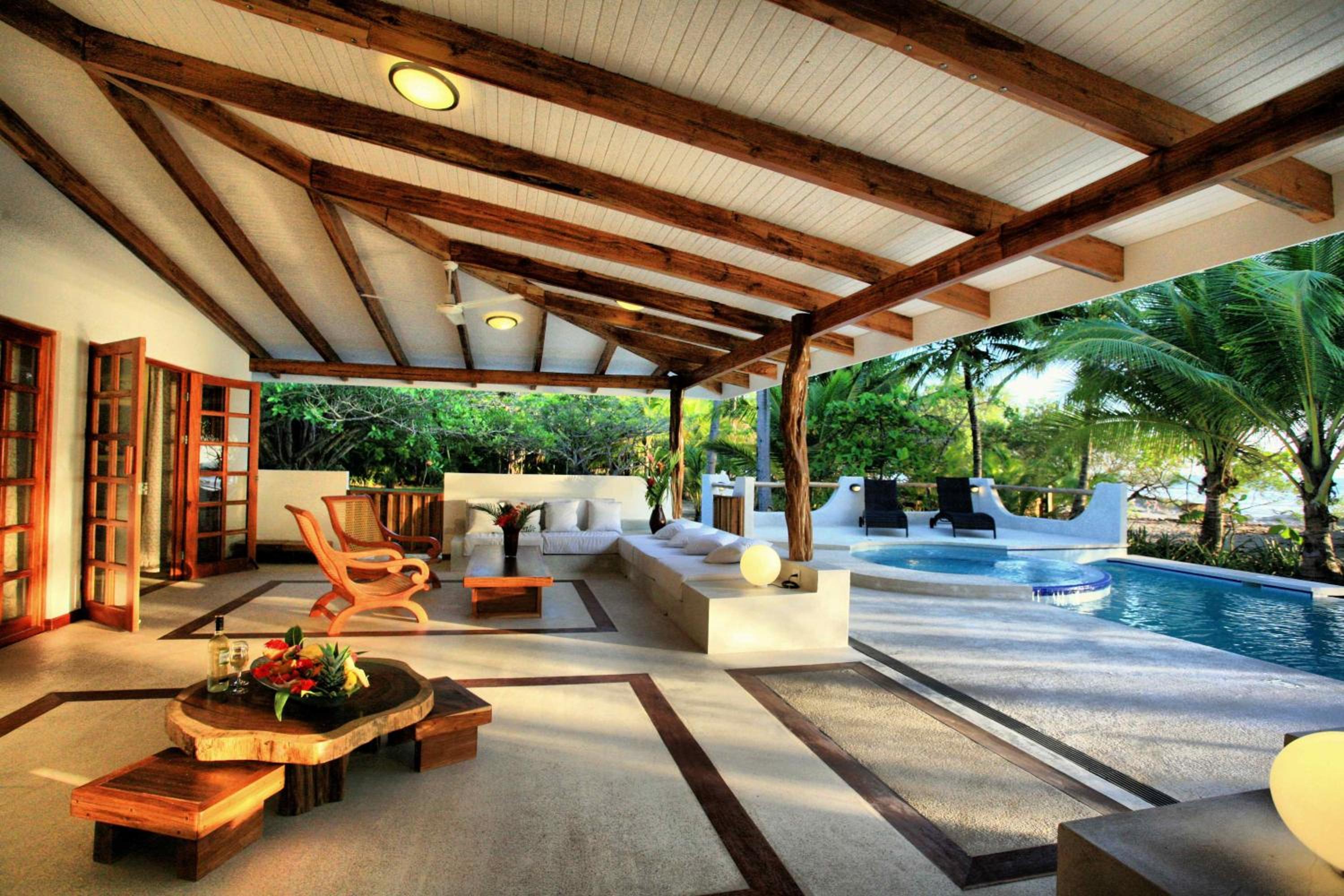 Beach Front Suite photo 3