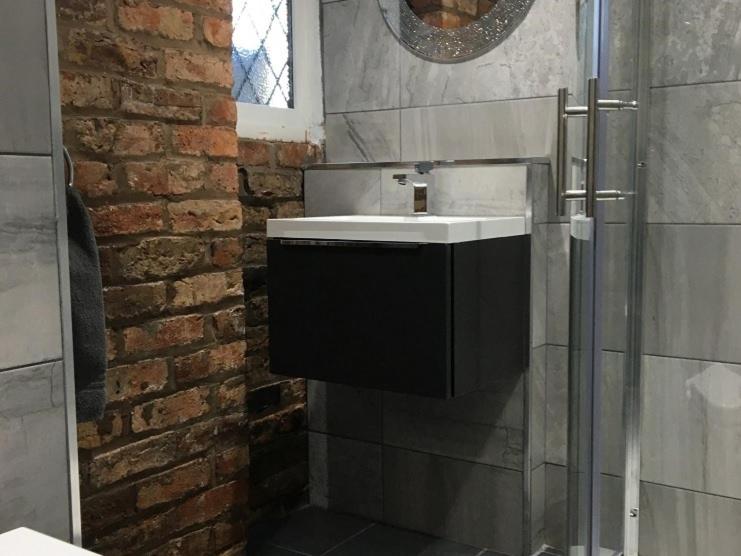 Family Room with Shower - Photo 3