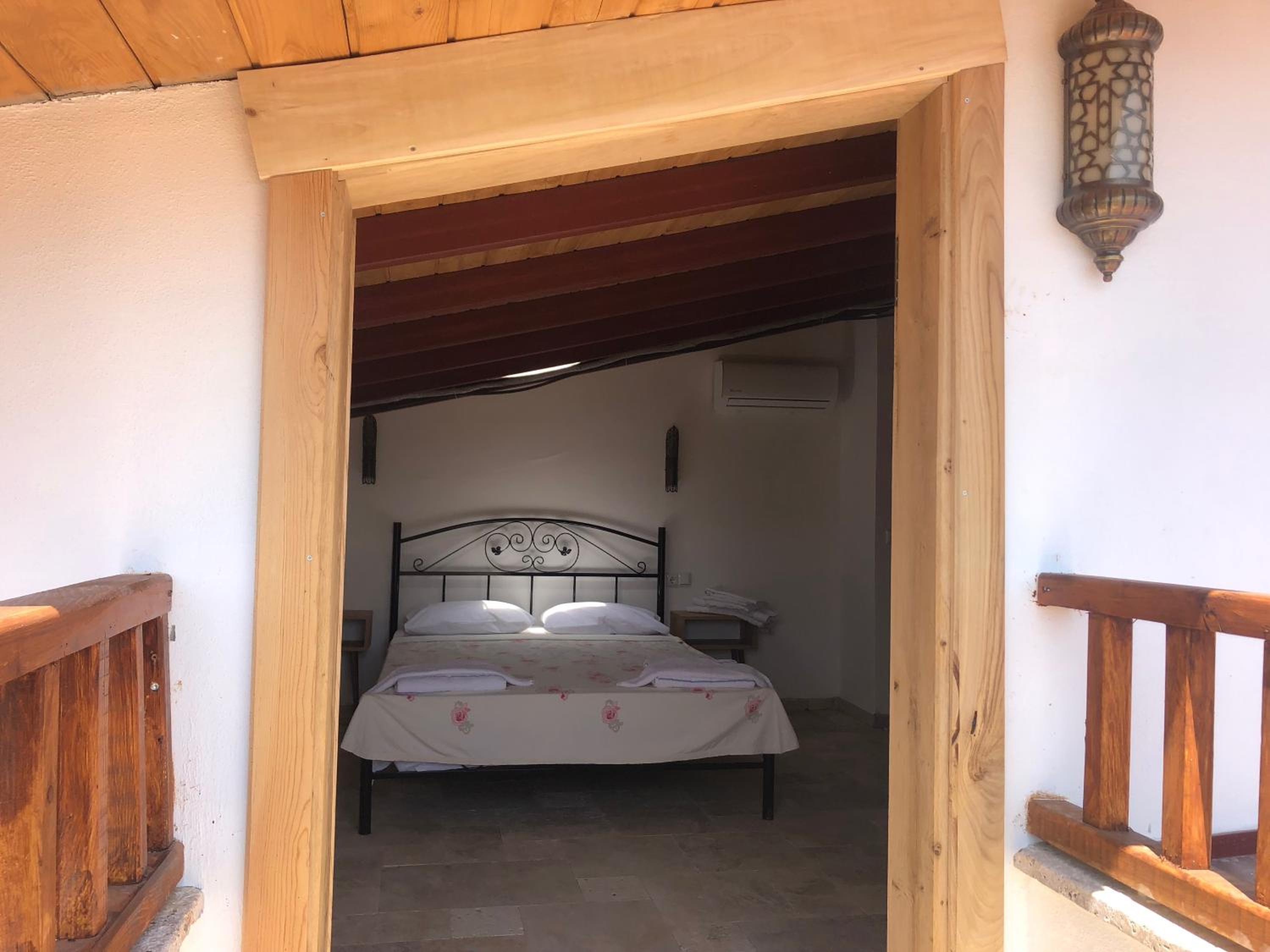 Panoramic Loft Room with Mountain or Pool View photo 3