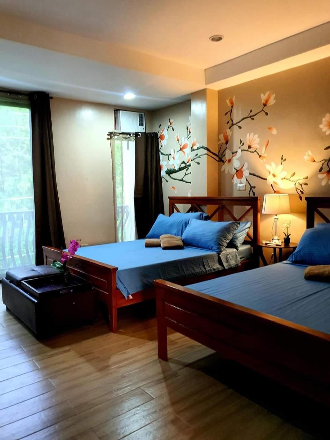 Deluxe Family Suite photo 3
