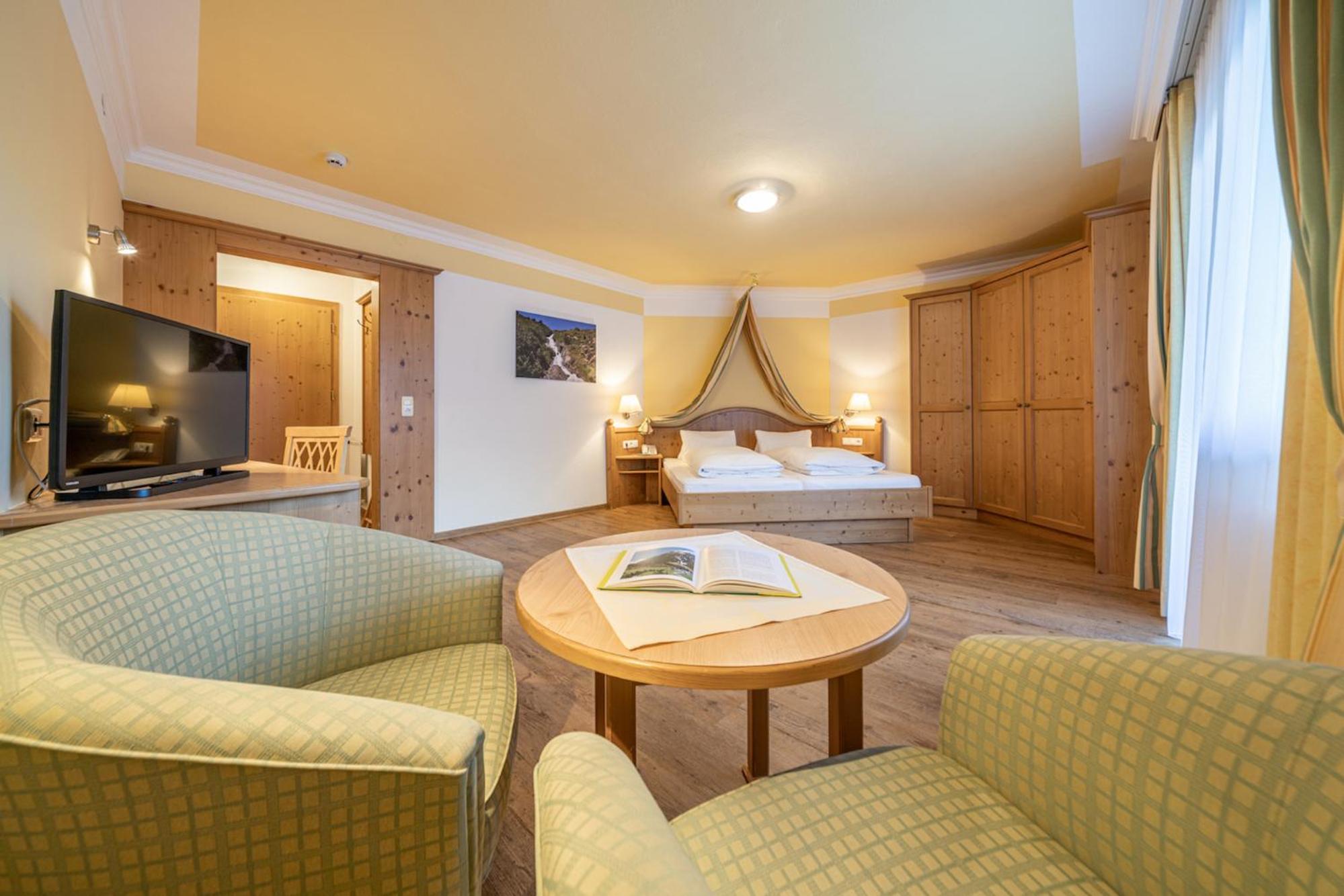 Double Room with Balcony photo 2