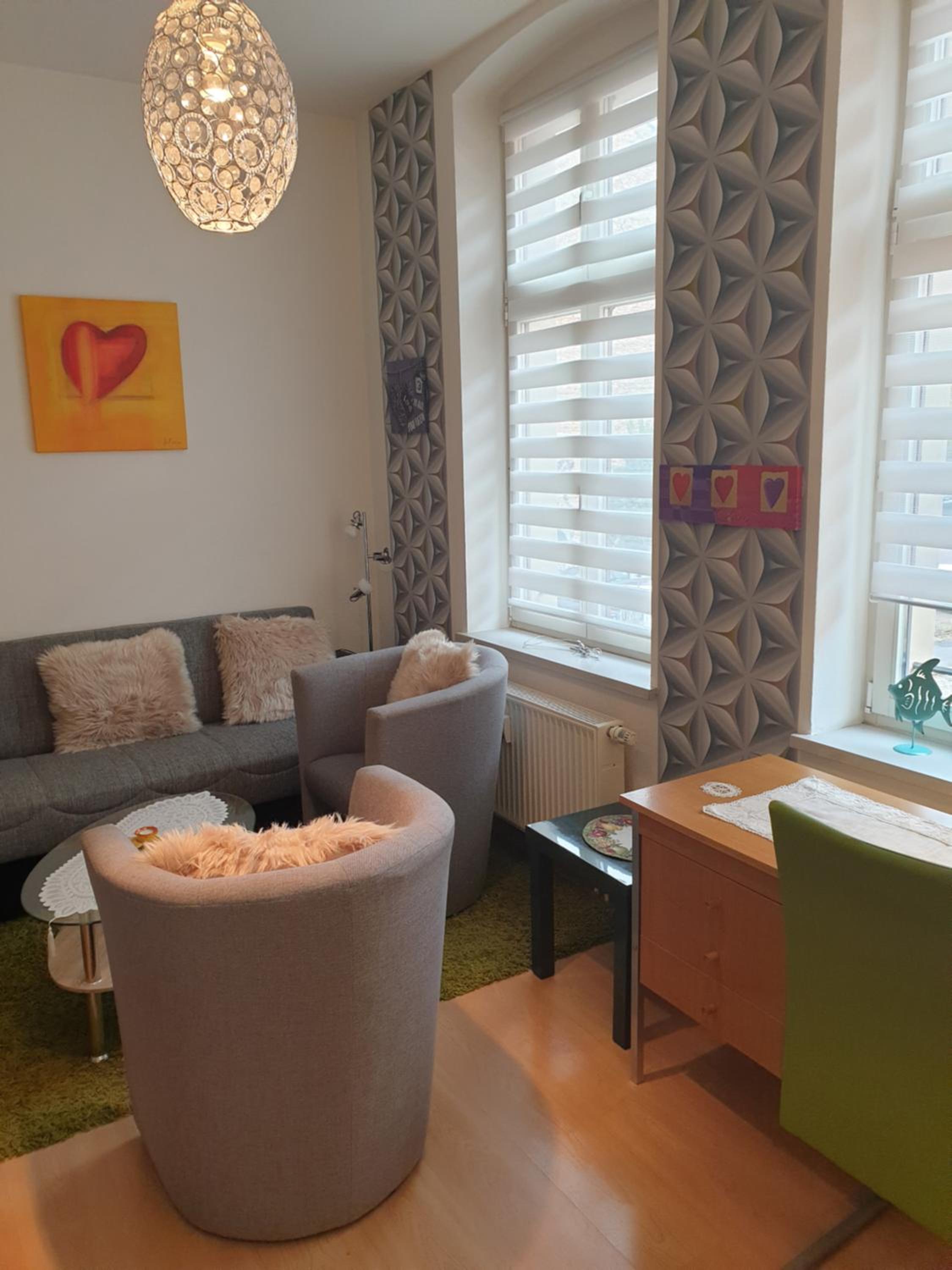 One-Bedroom Apartment - Photo 4
