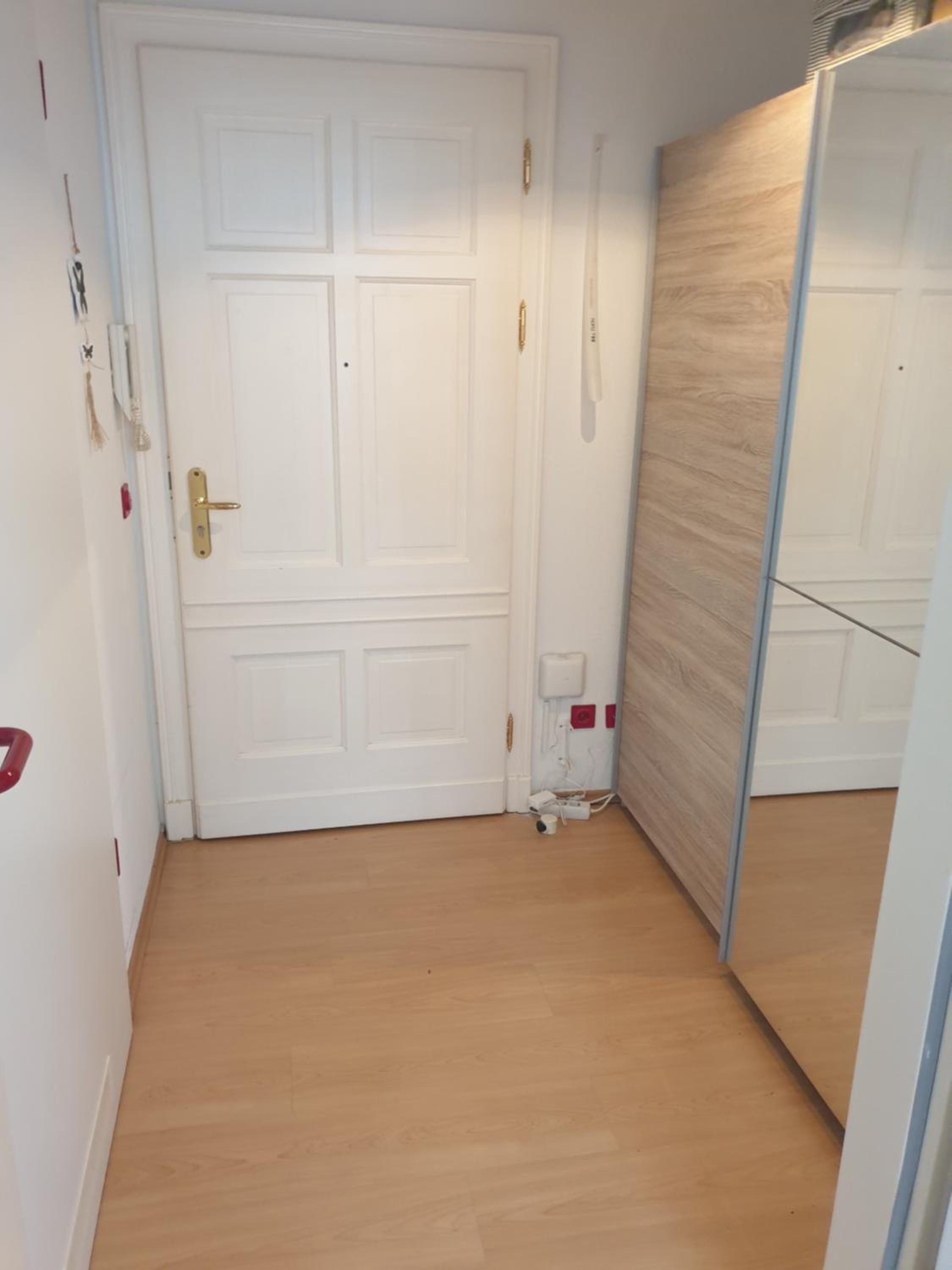 One-Bedroom Apartment - Photo 5