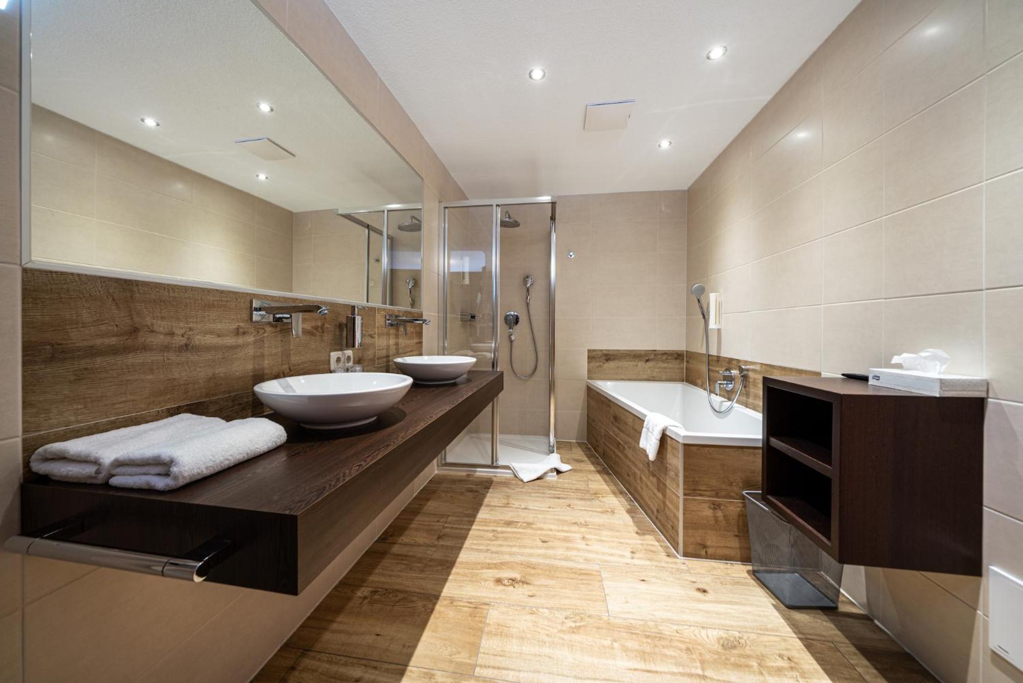 Deluxe Suite photo 2