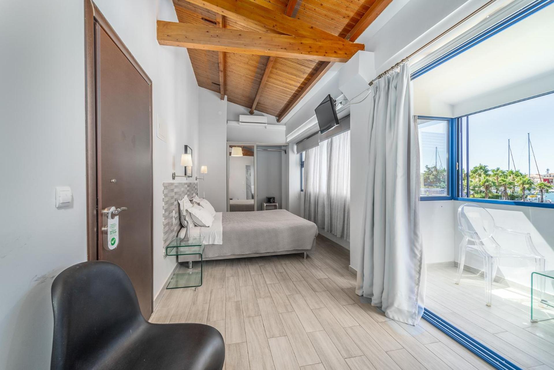 Premium Room with Sea View and Balcony