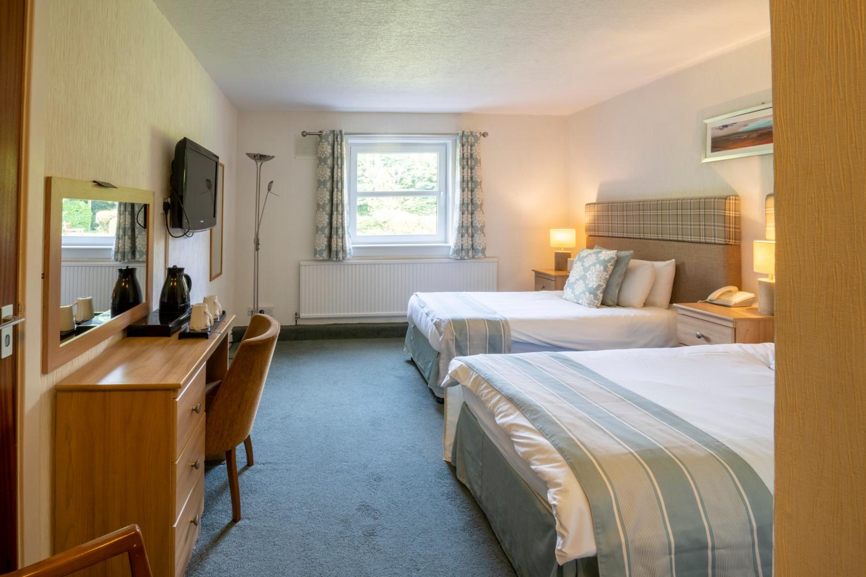 Standard Twin Room - Photo 1
