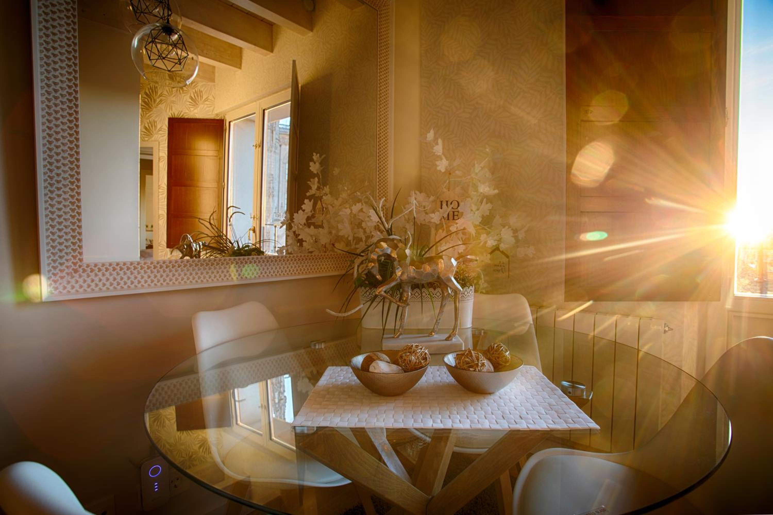 Apartment with Balcony - Photo 83