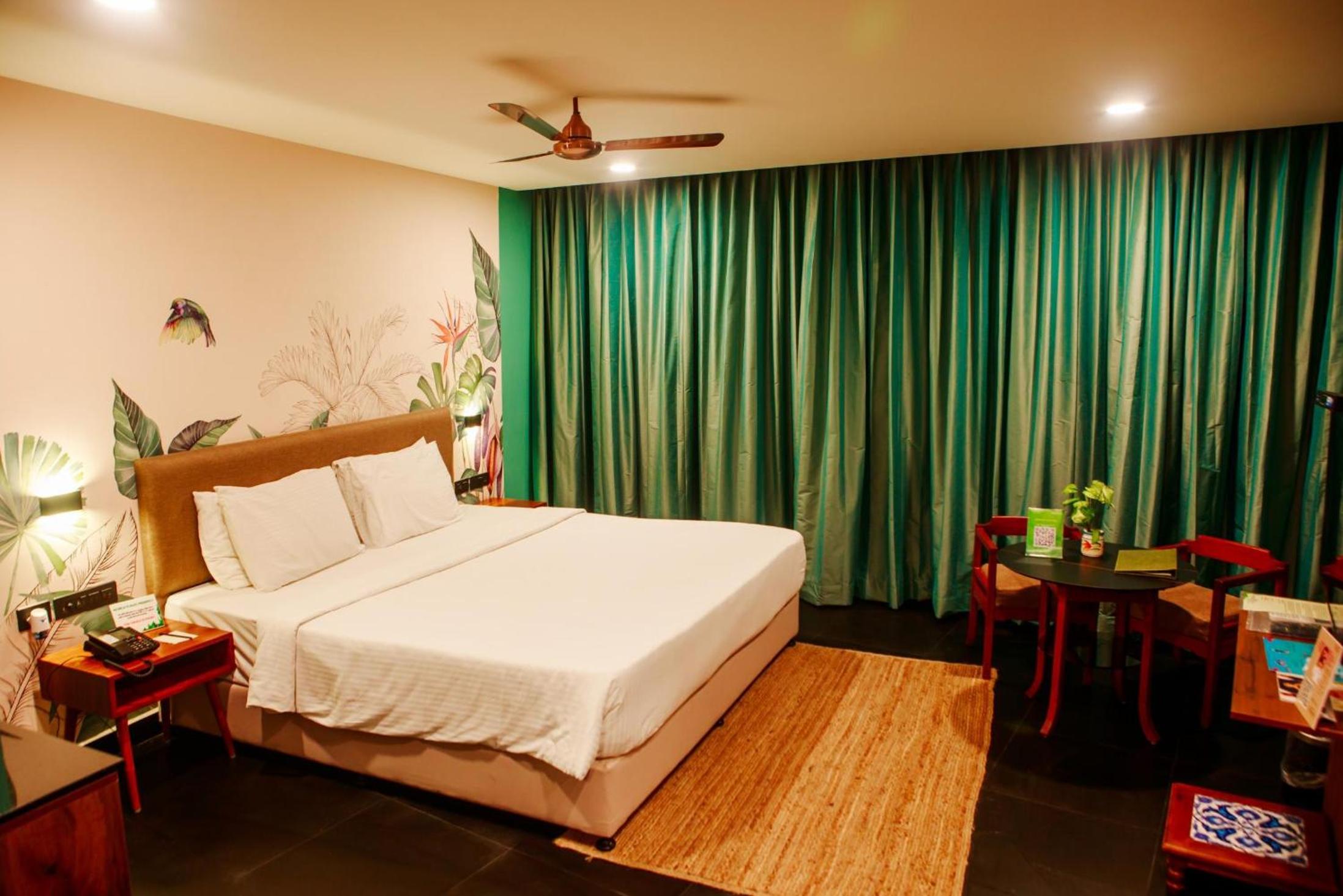 Valley View Room - Book & Unlock Exclusive Offers - Photo 3