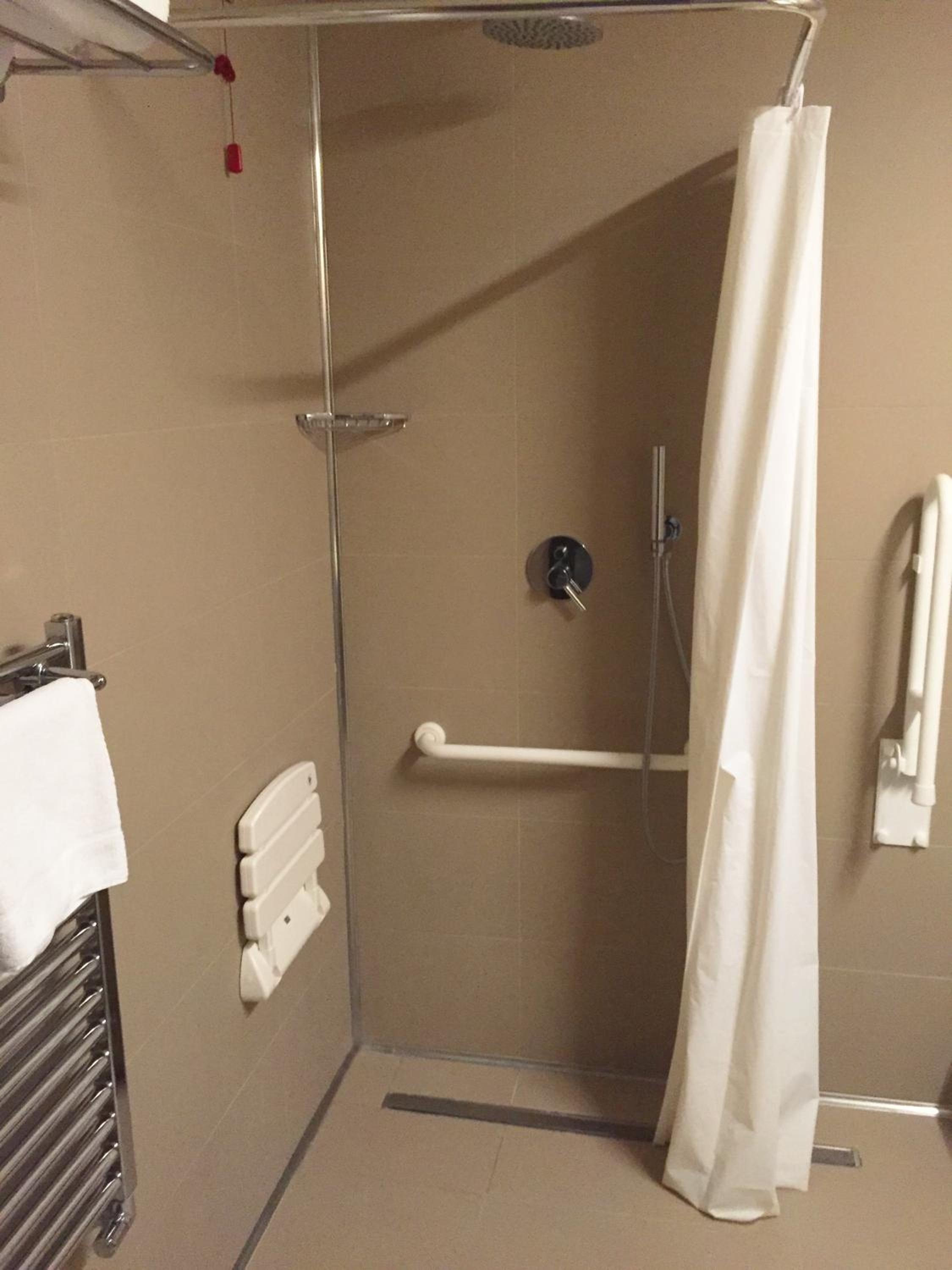 Double Room - Disability Access - Photo 2