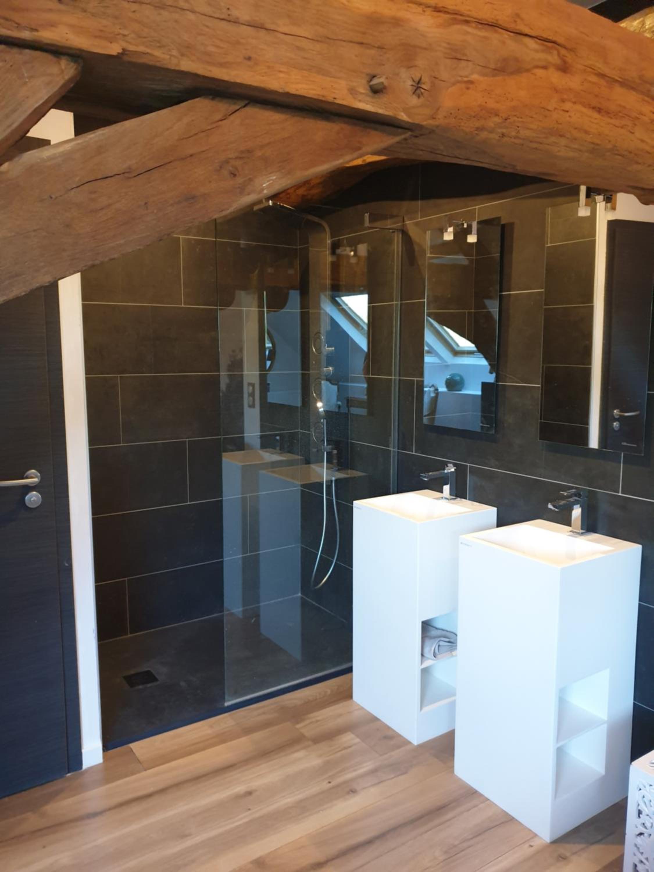 Double Room with Private Bathroom - Photo 4