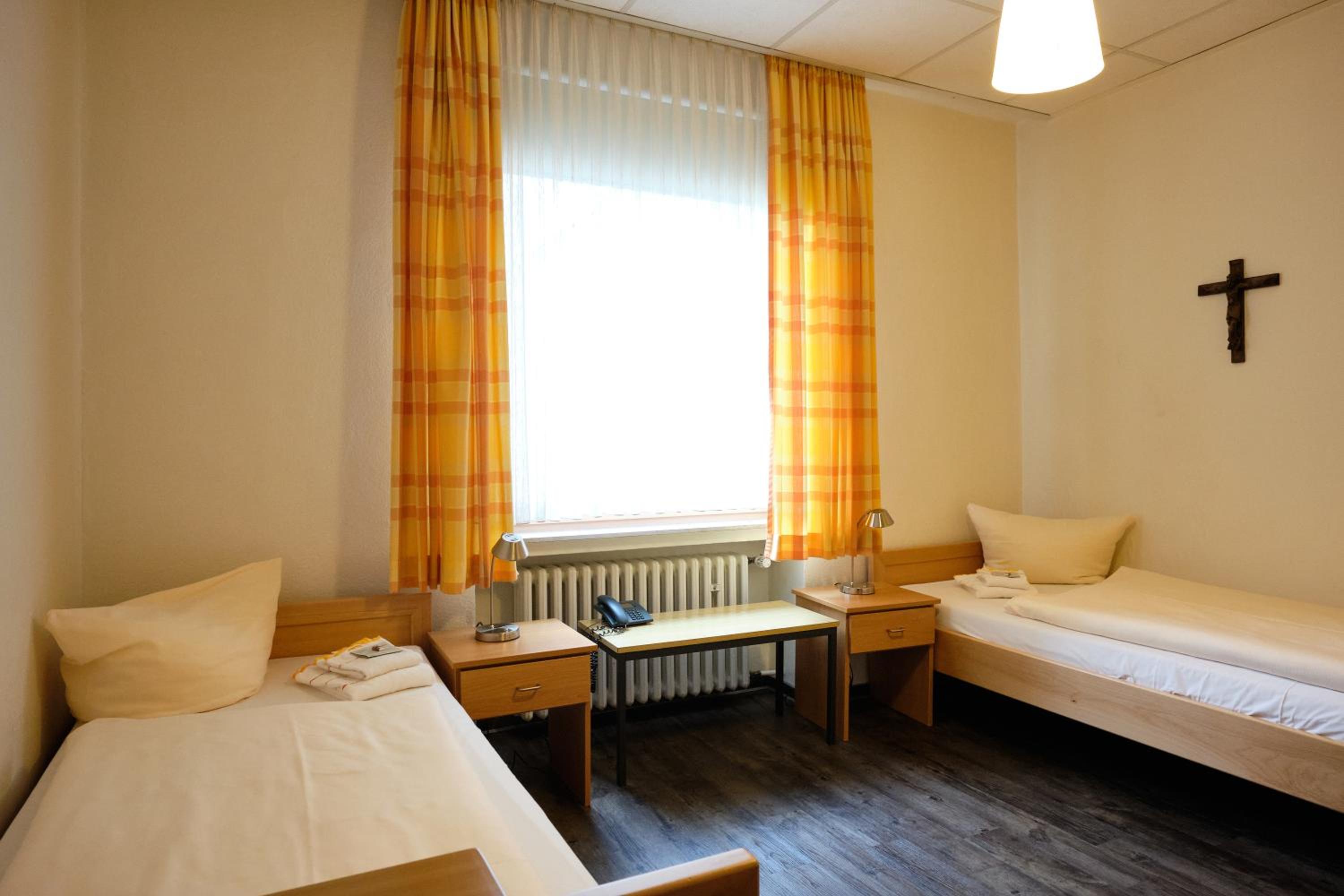 Standard Double Room photo 2