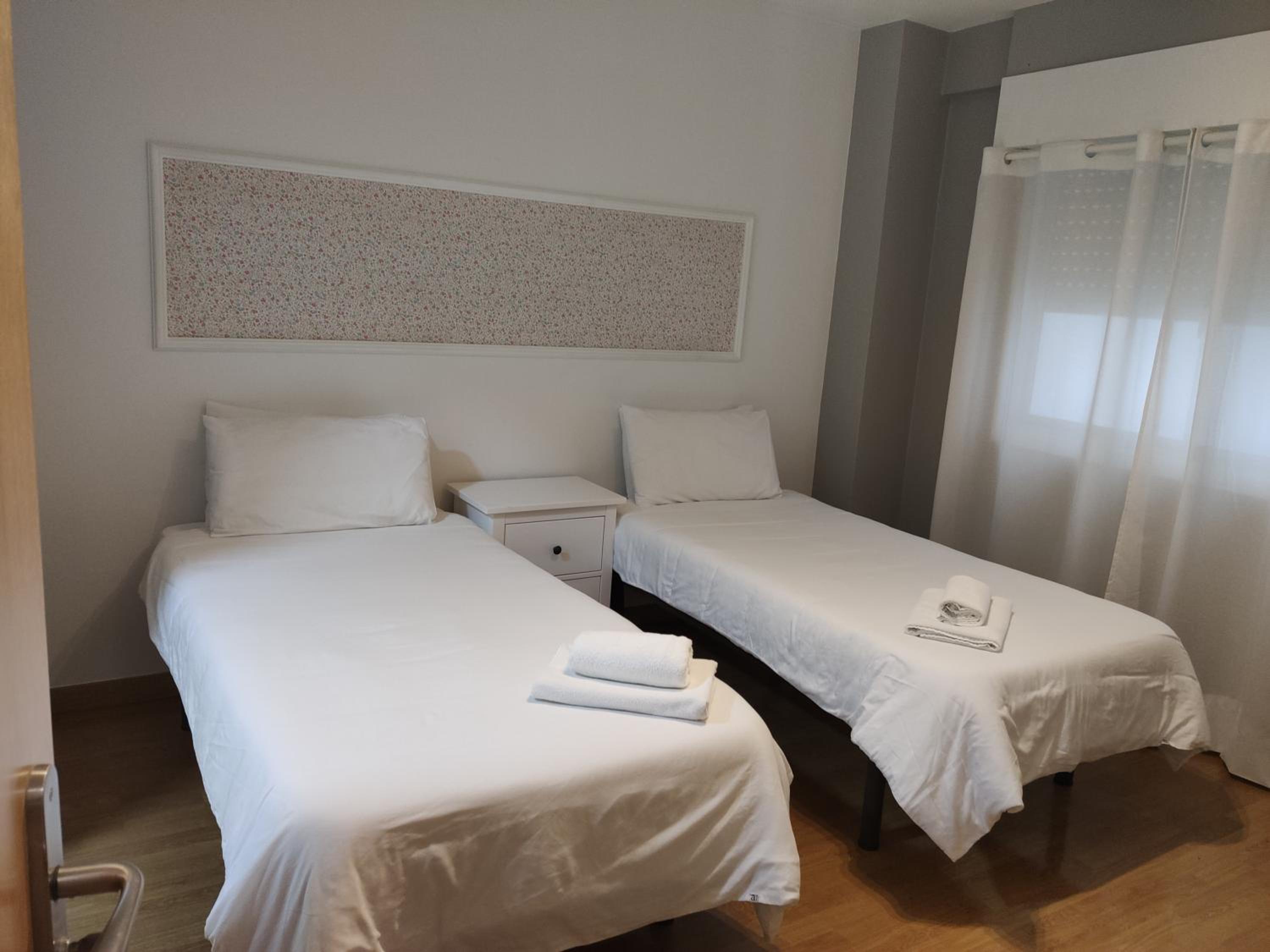 Twin Room - Photo 5