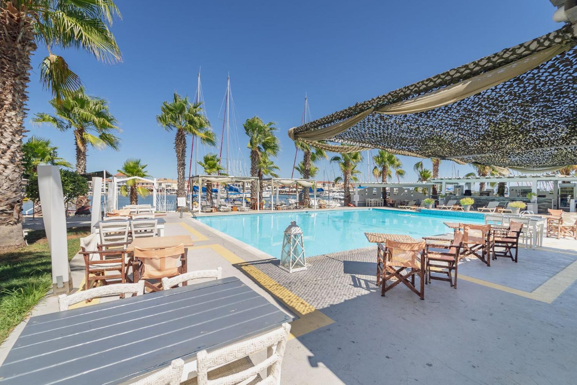 Classic Room with Pool View photo 2