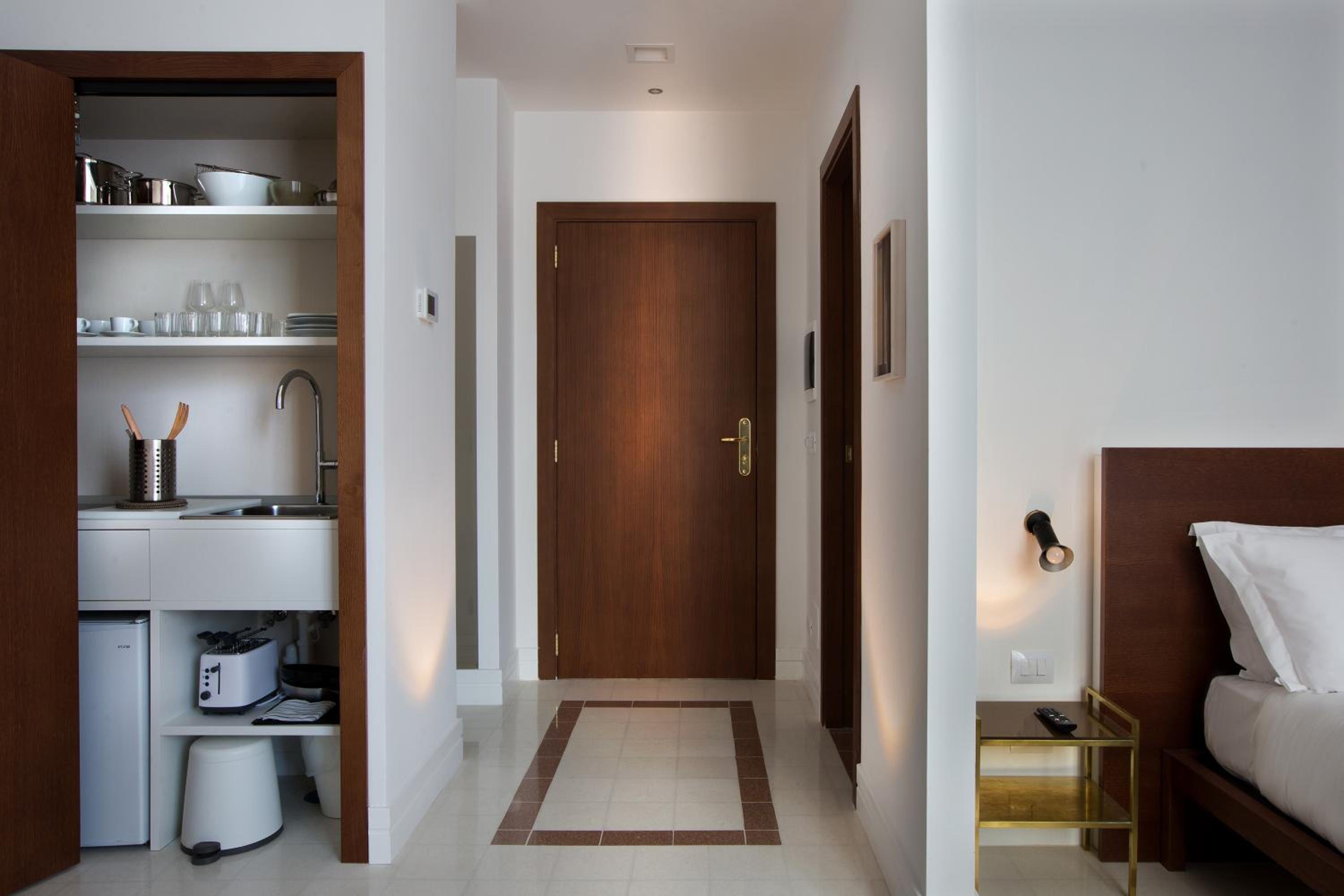 Studio Apartment