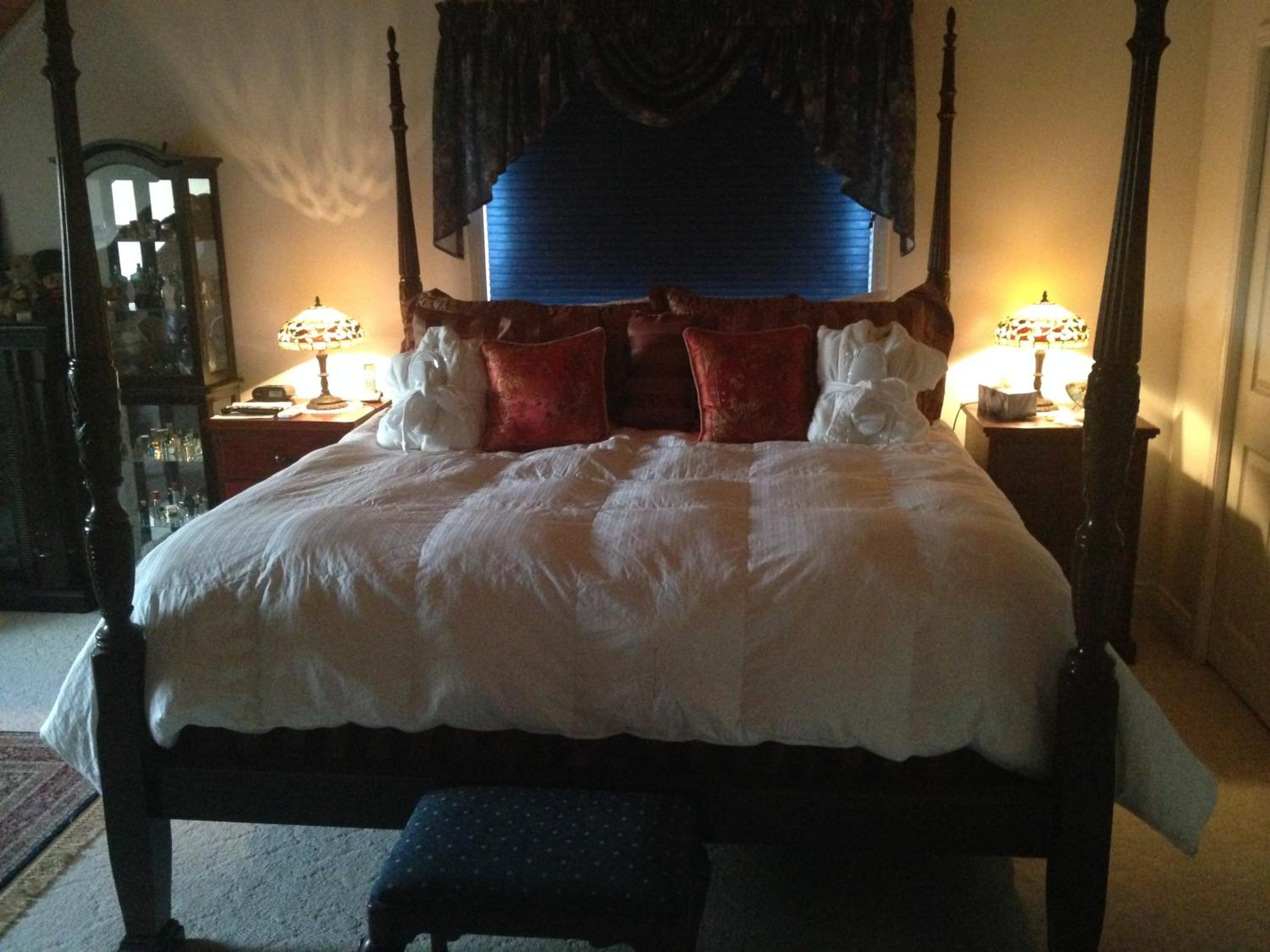 King Suite With Lake View photo 2