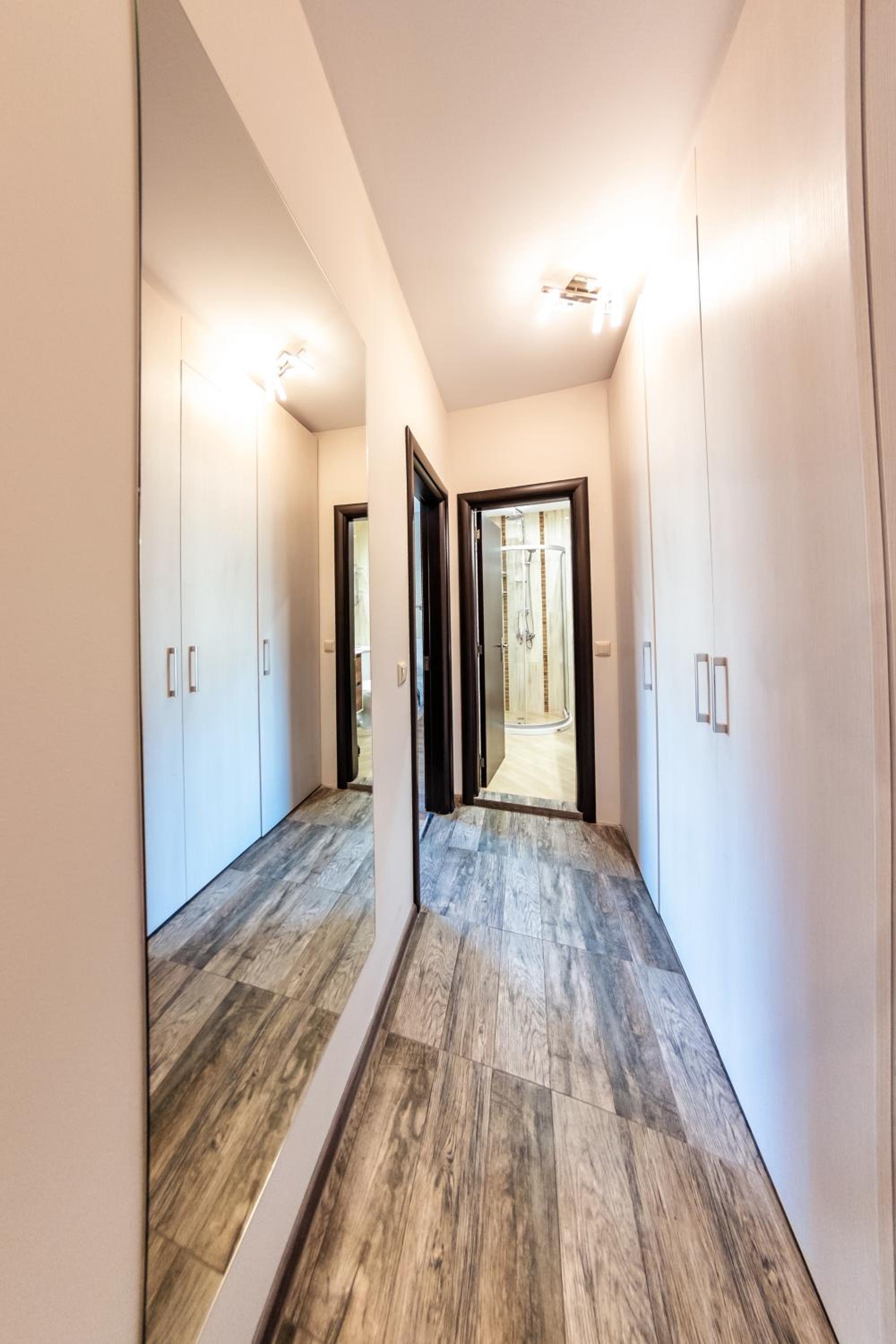 One-Bedroom Apartment - Photo 4