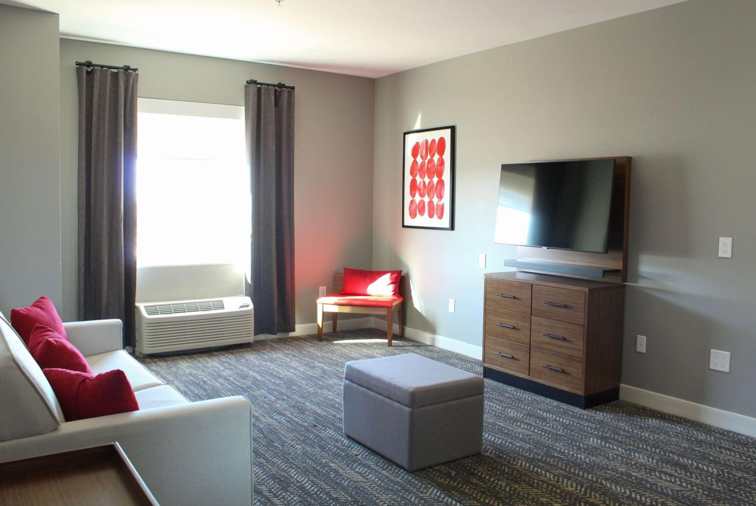 One-Bedroom Suite with Two Queen Beds - Non-Smoking - Photo 1