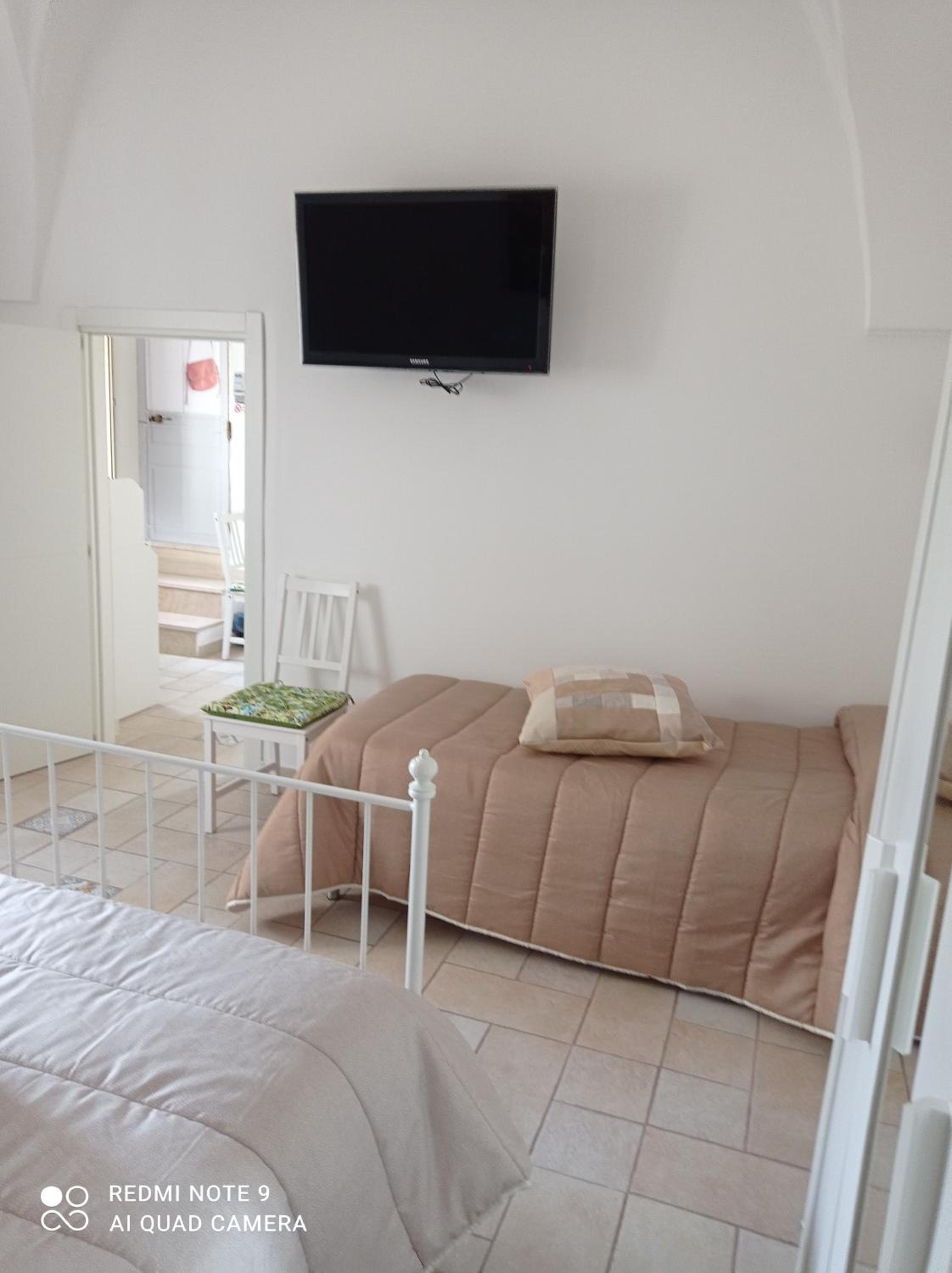 One-Bedroom House photo 3