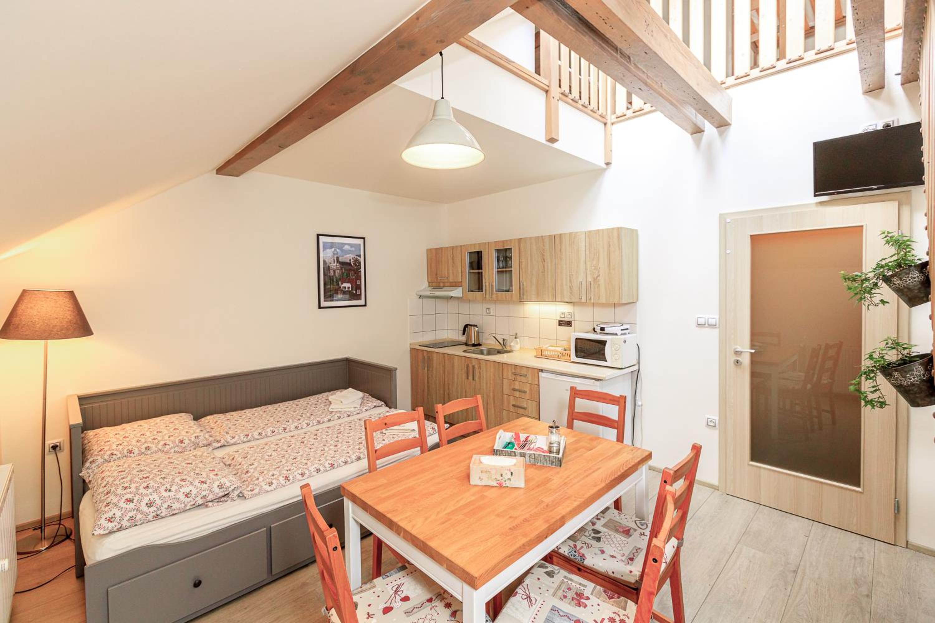 Maisonette - Photo 1