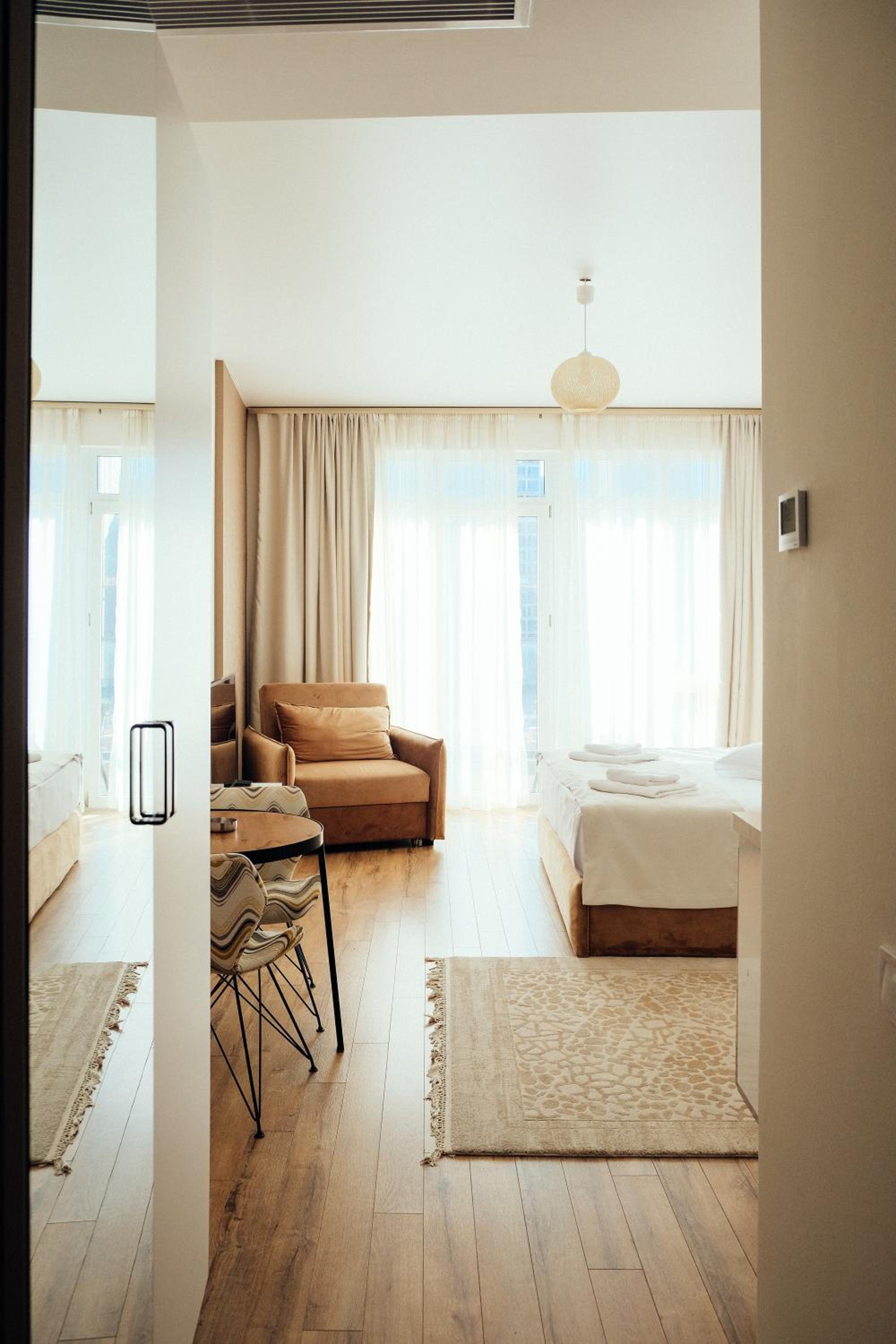 Superior Double Room with Balcony - Photo 24