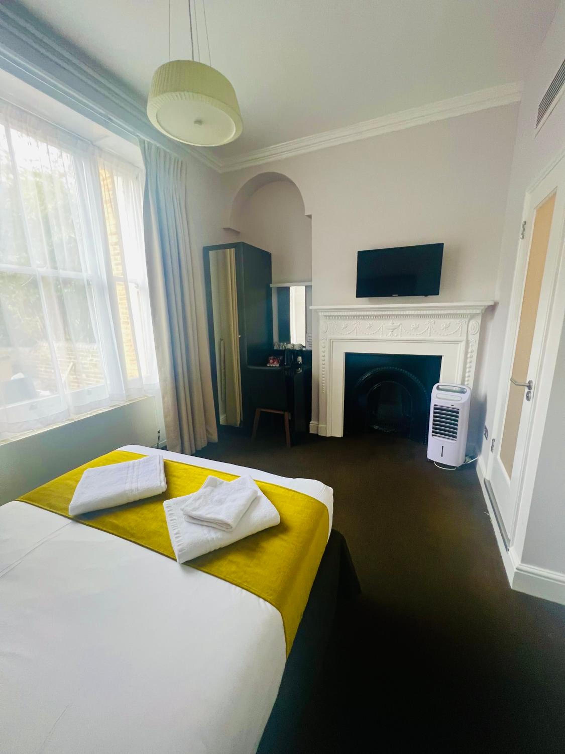 Double Room photo 3