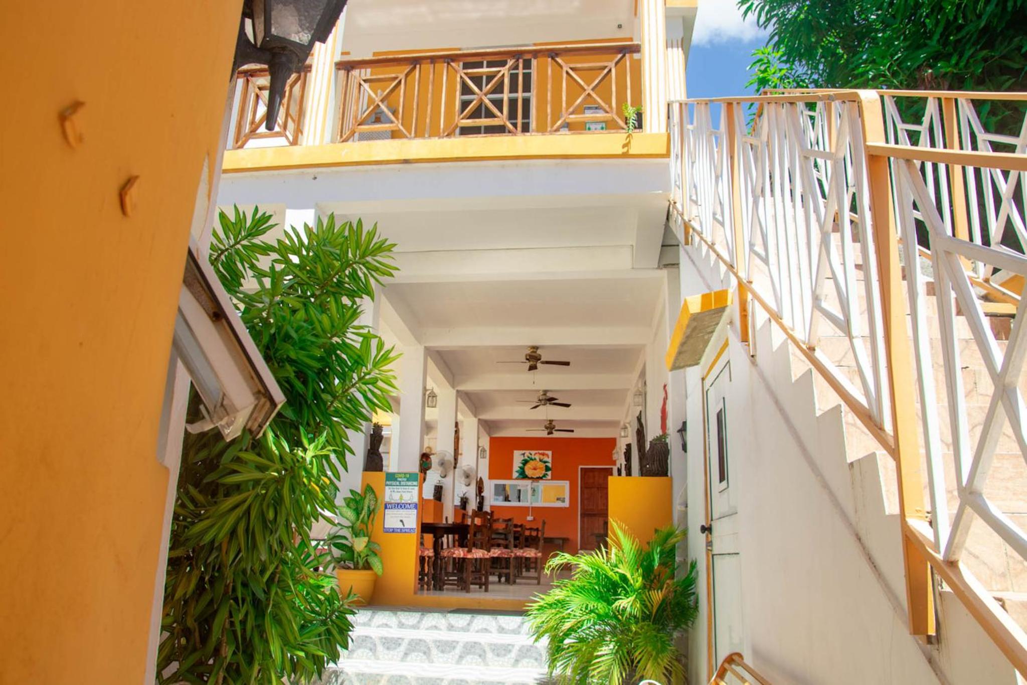 Triple Room with Balcony photo 2