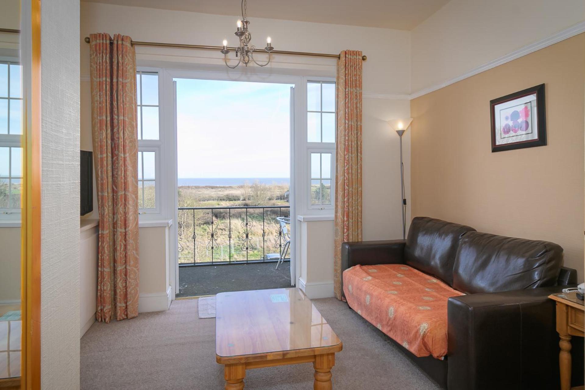 Deluxe Double with Balcony & Sea View photo 3