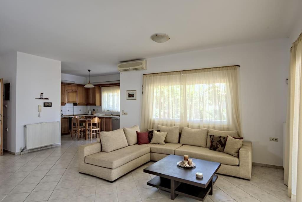 Three-Bedroom House photo 1