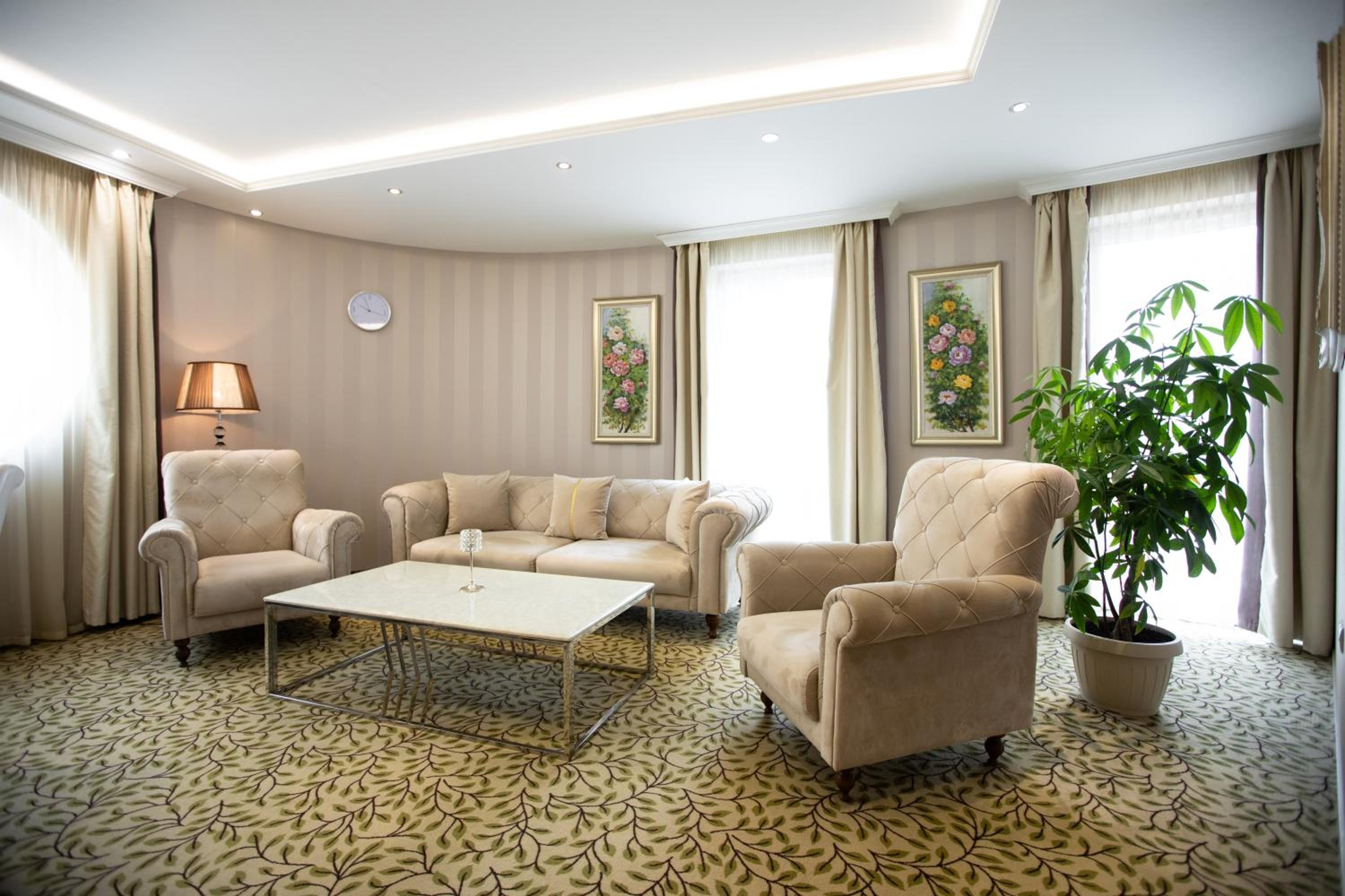 Family Suite - Photo 10