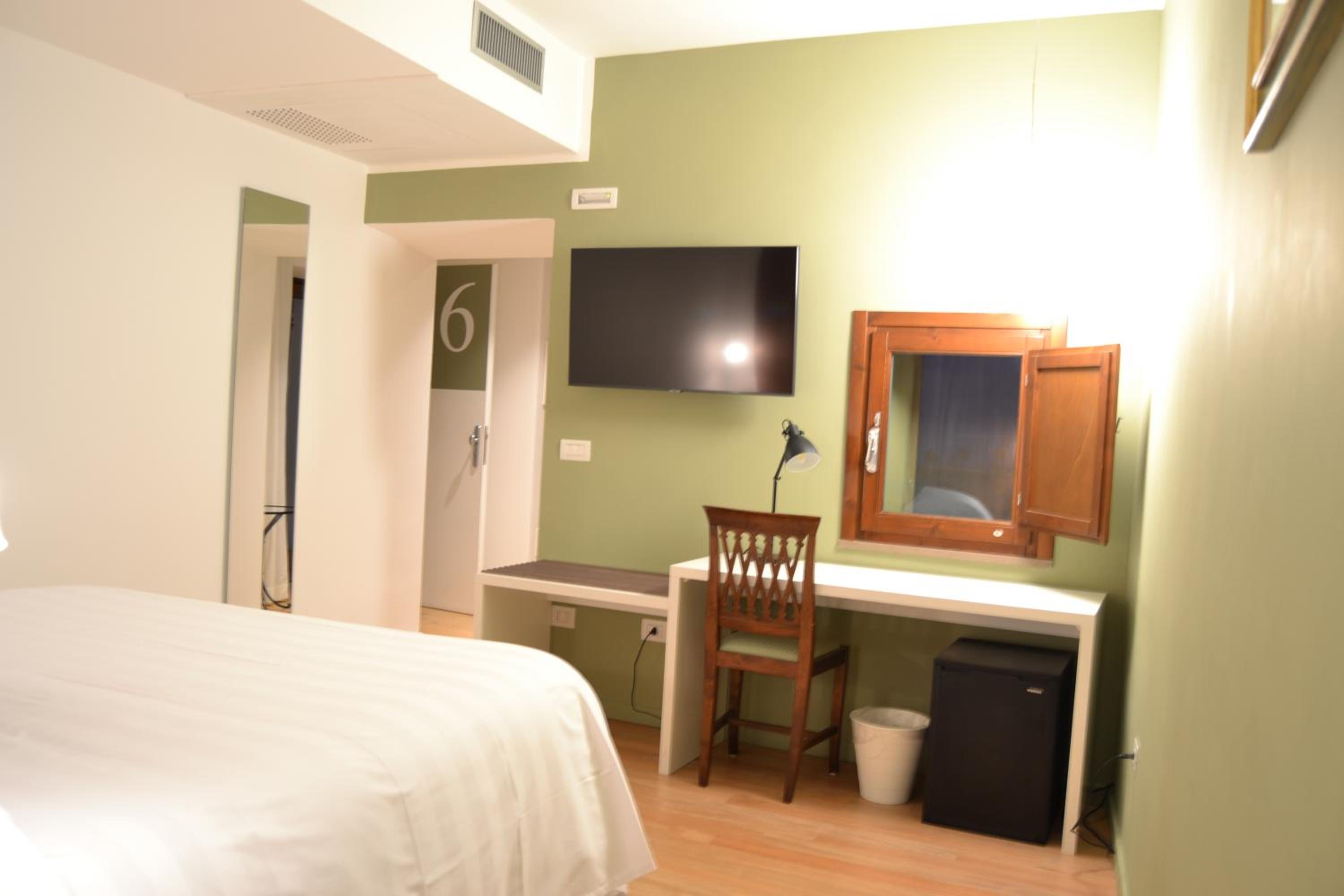 Double Room with Balcony photo 2