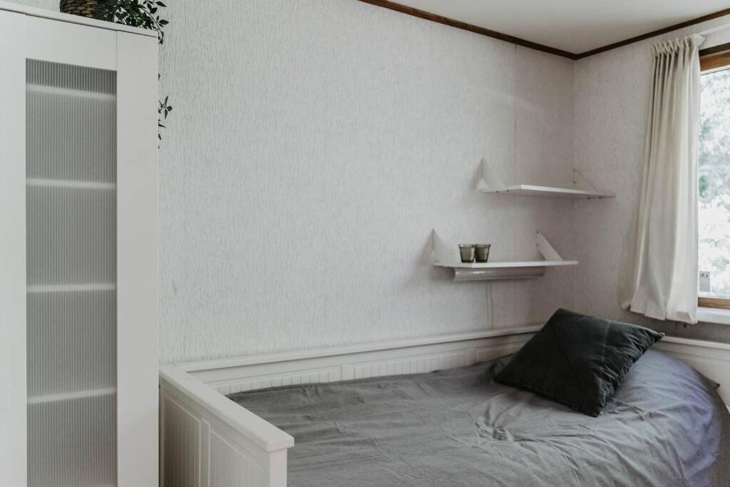 Two-Bedroom House photo 3