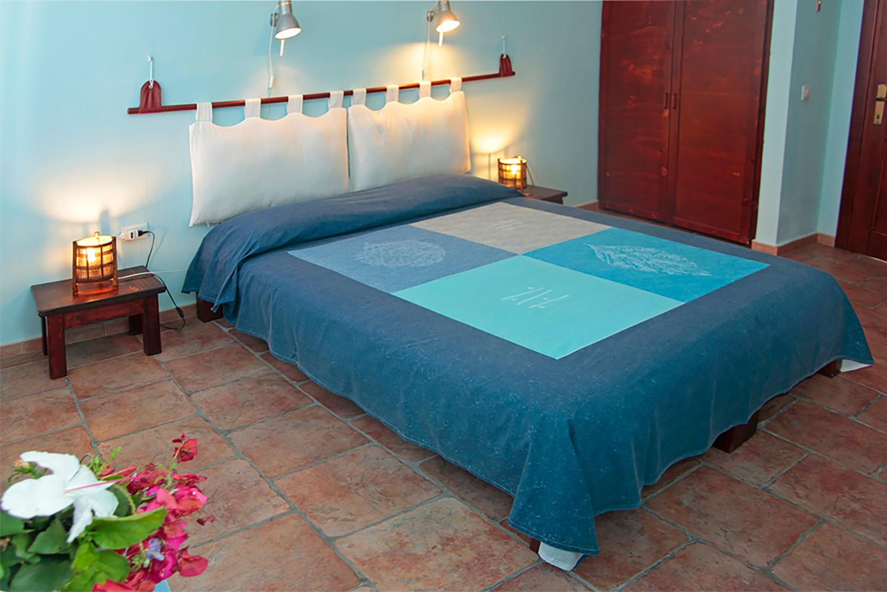 Twin Room with Shower