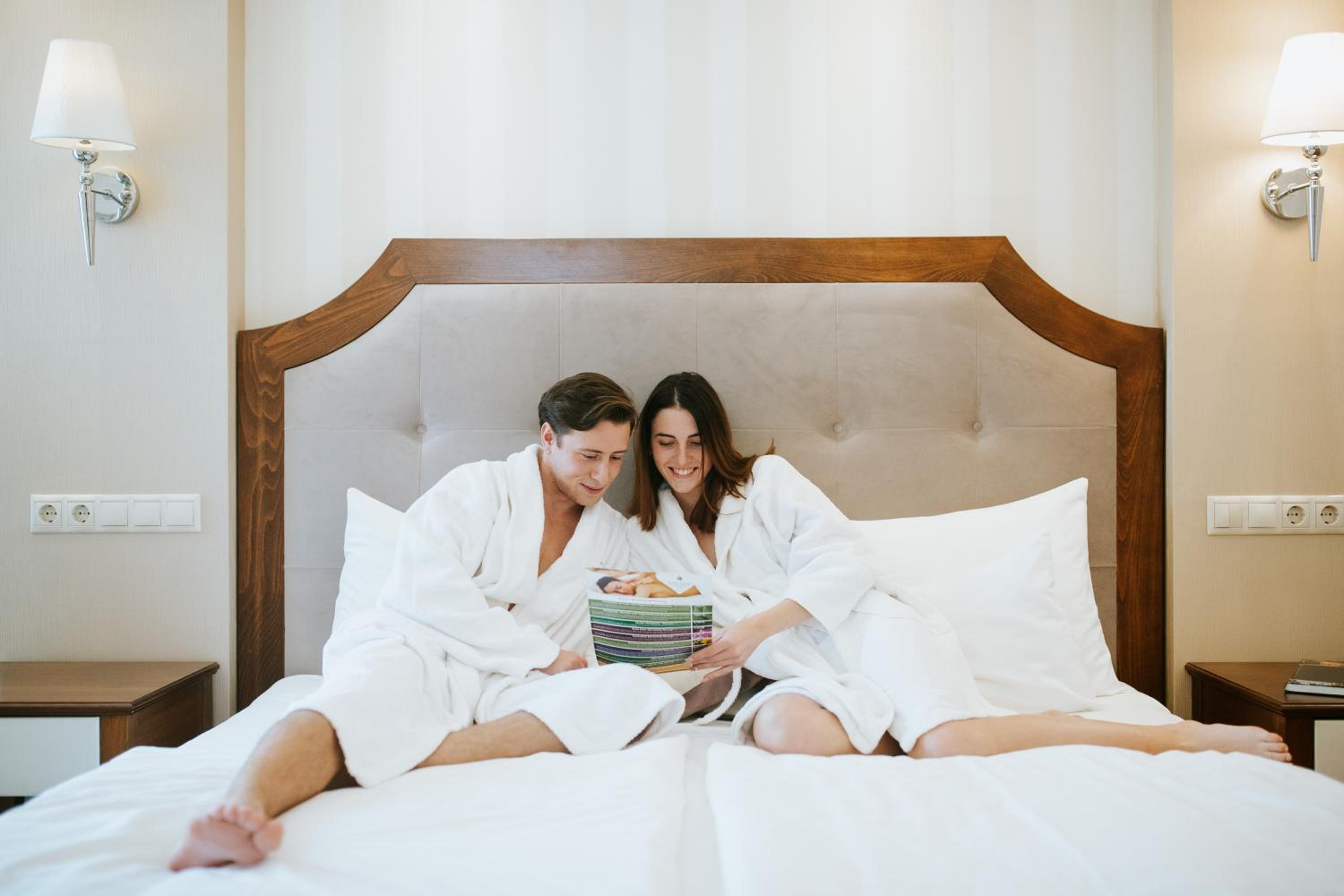 Standard Double or Twin Room - Photo 6