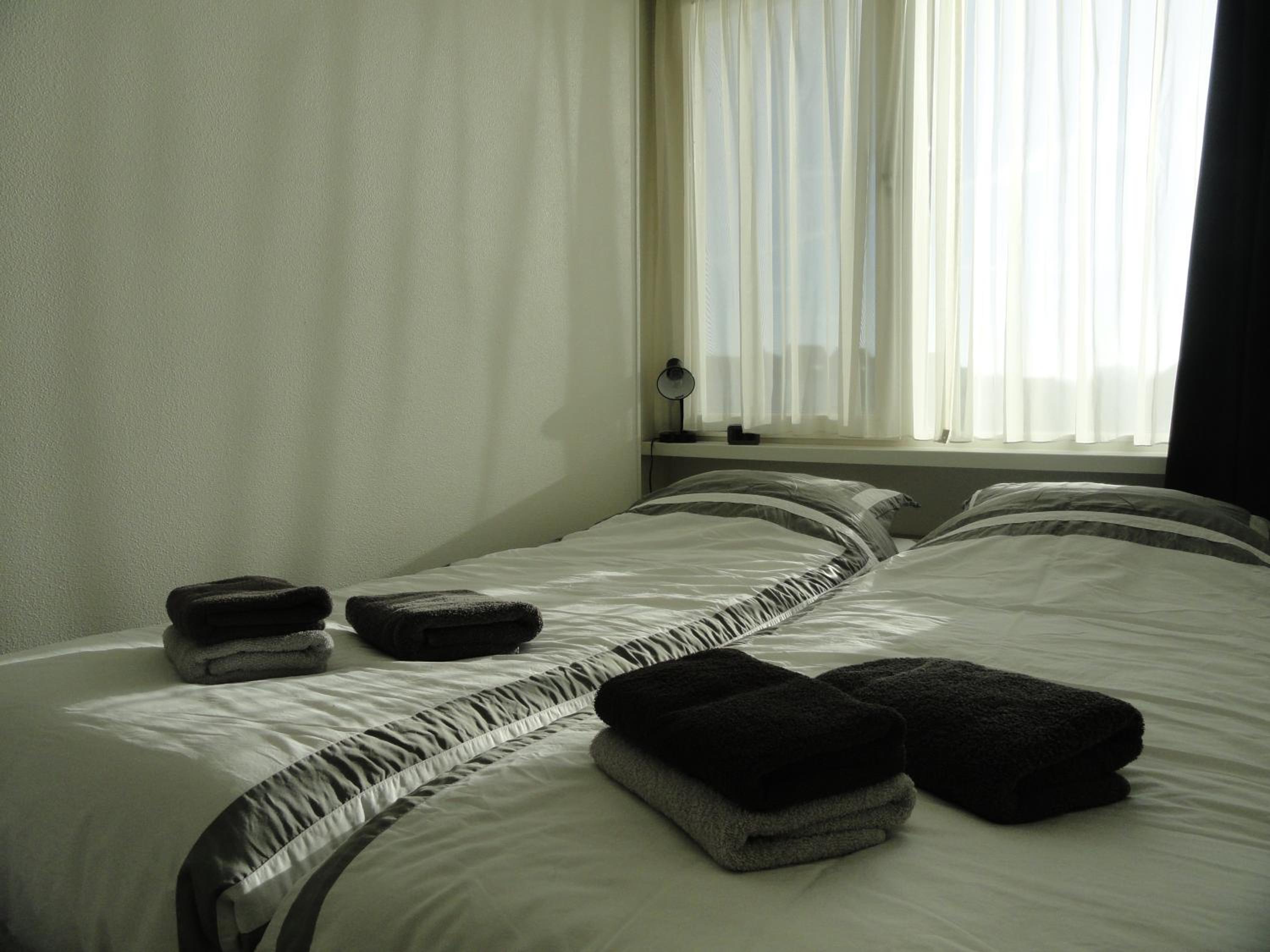 One-Bedroom Apartment photo 3