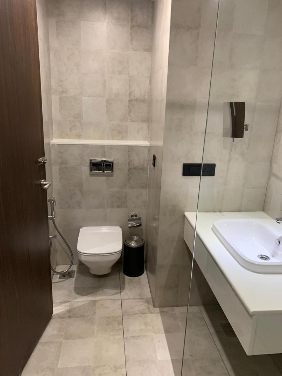 Deluxe Double Room - Photo 12